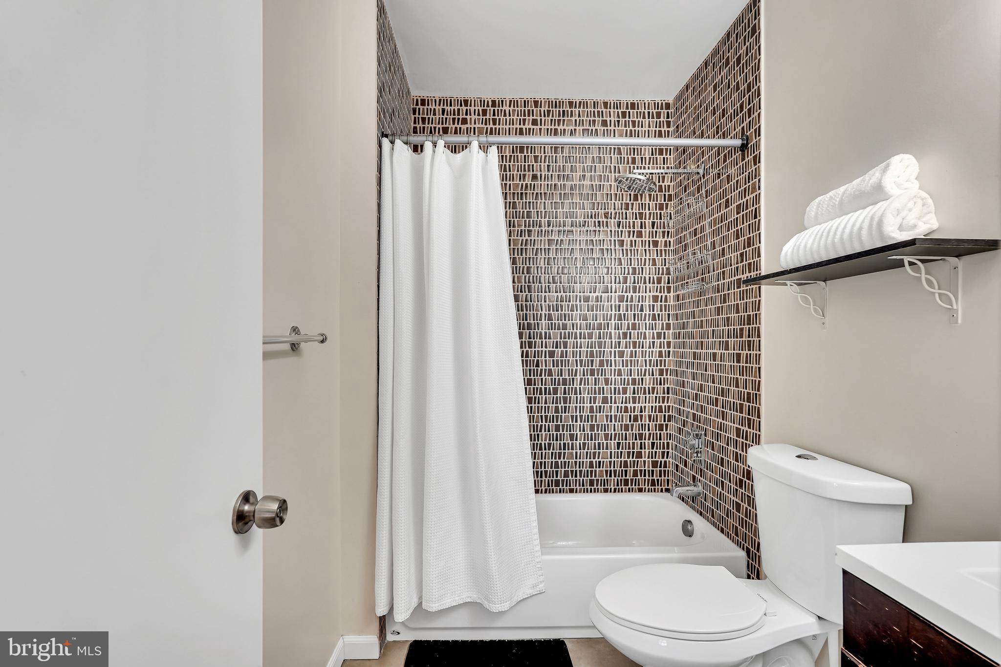 Real estate listing preview #97