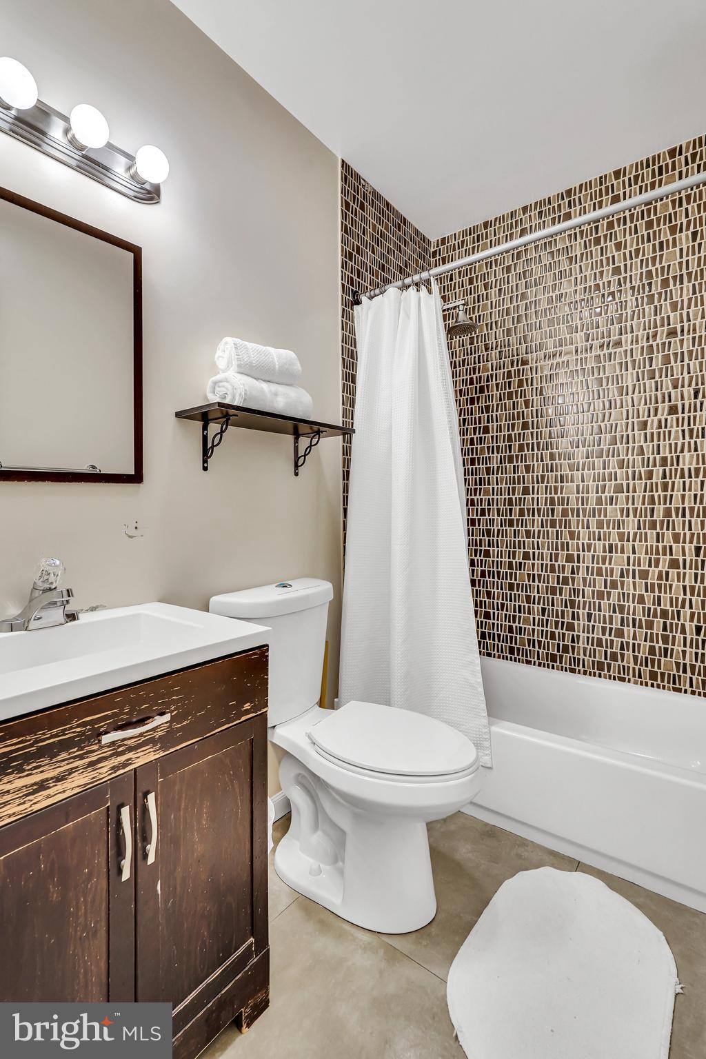 Real estate listing preview #108