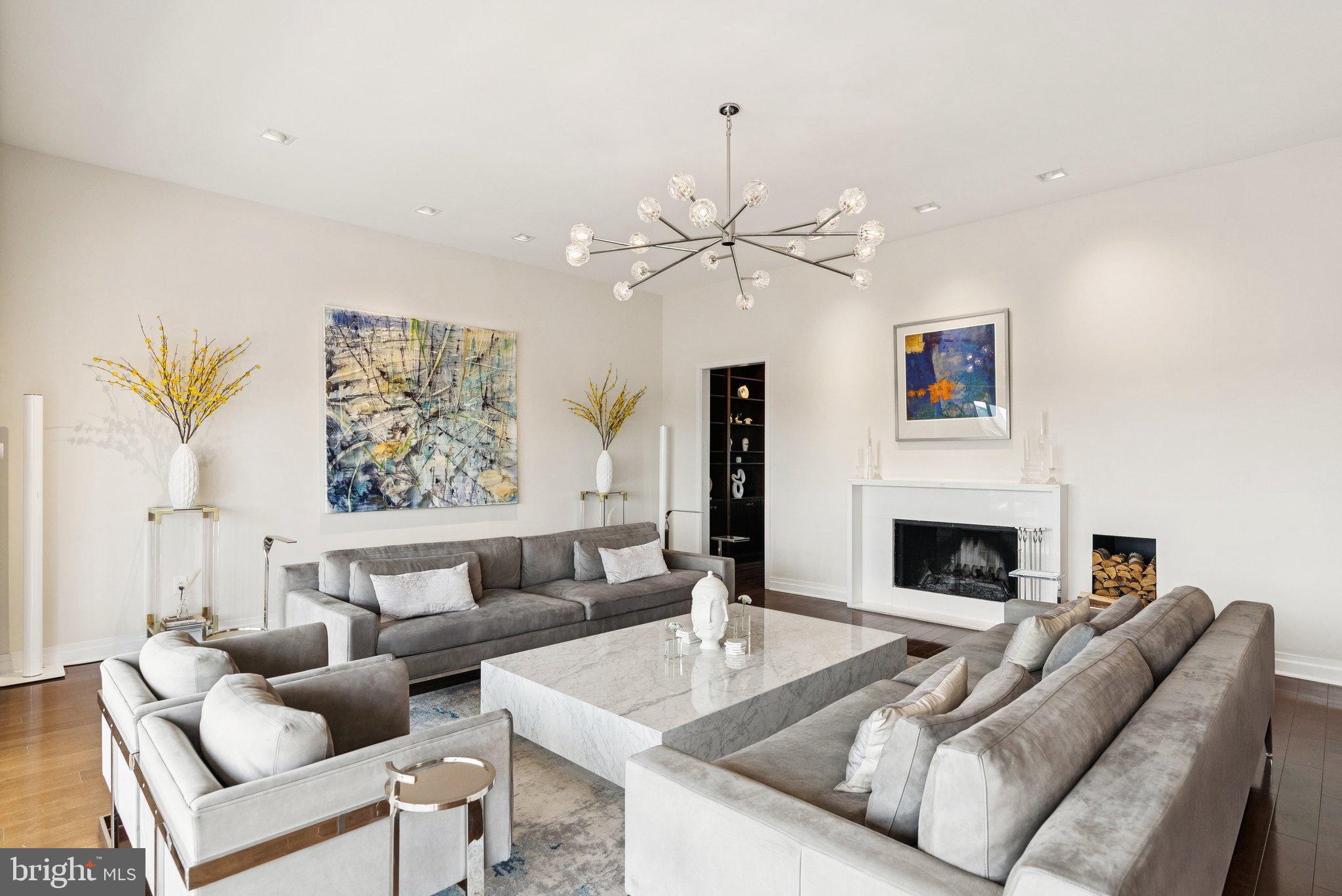 Real estate listing preview #4