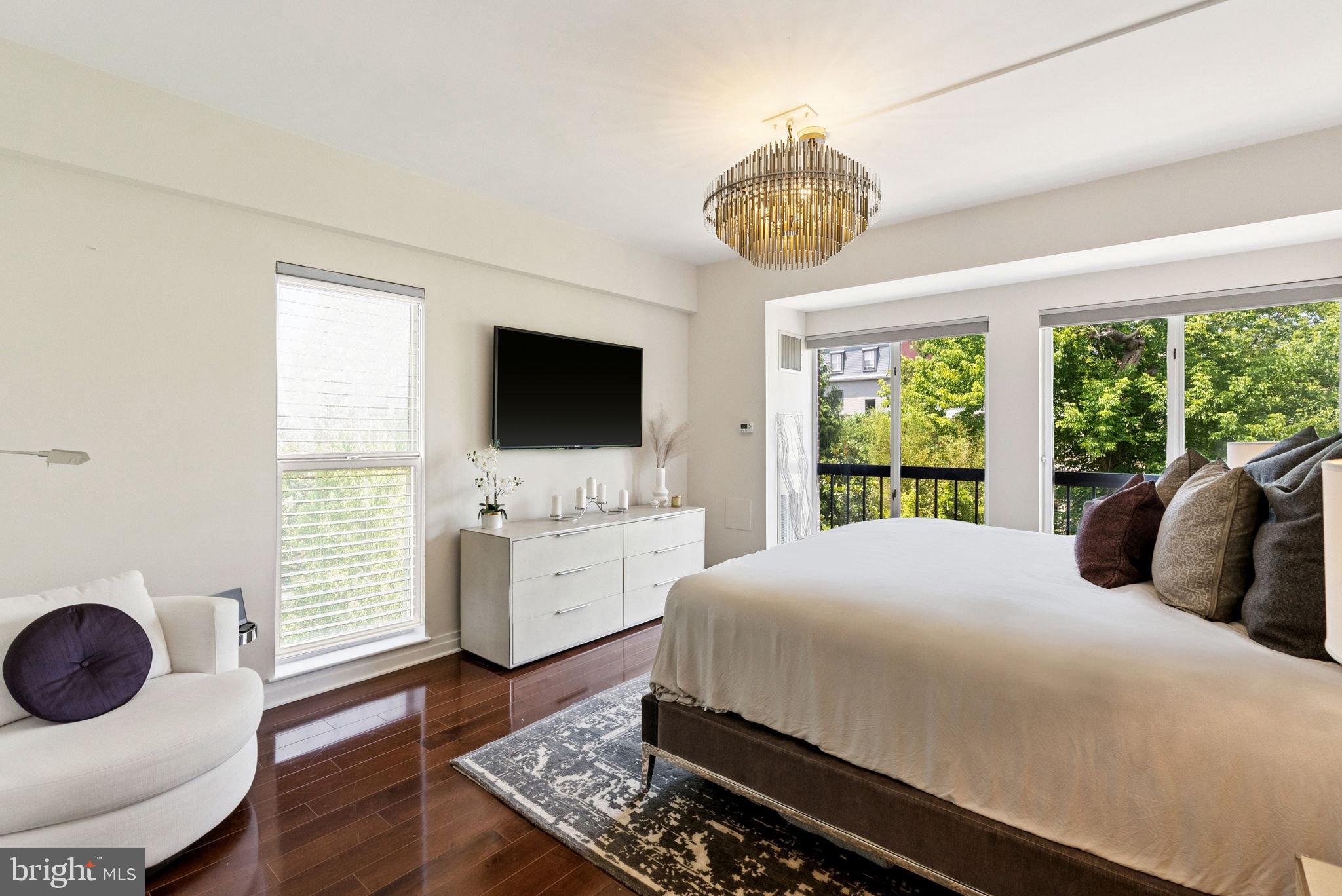 Real estate listing preview #14