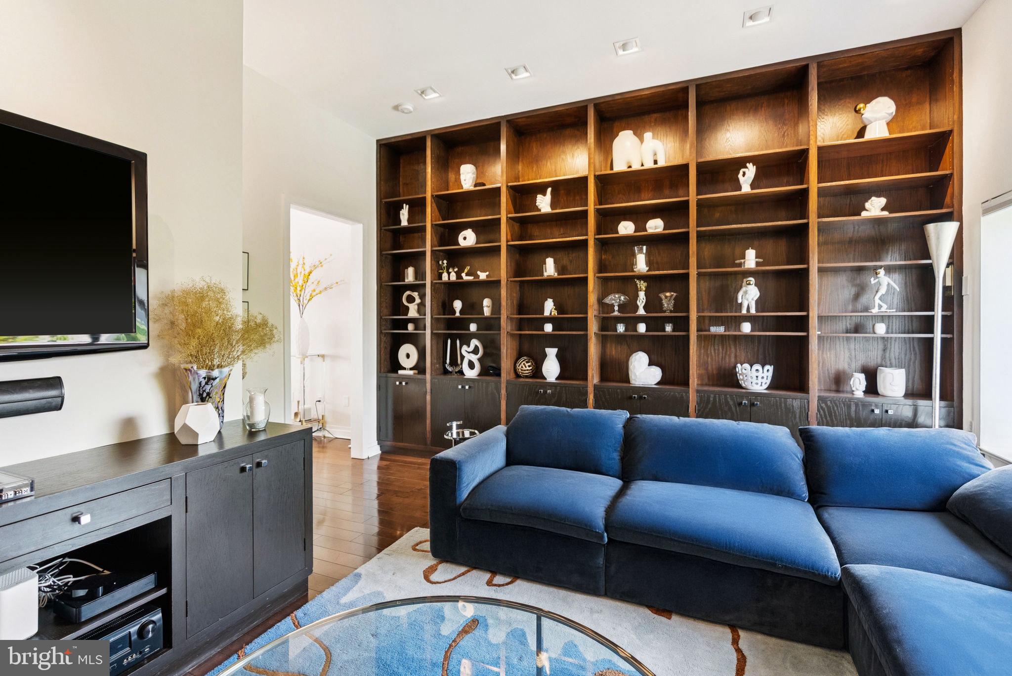 Real estate listing preview #11