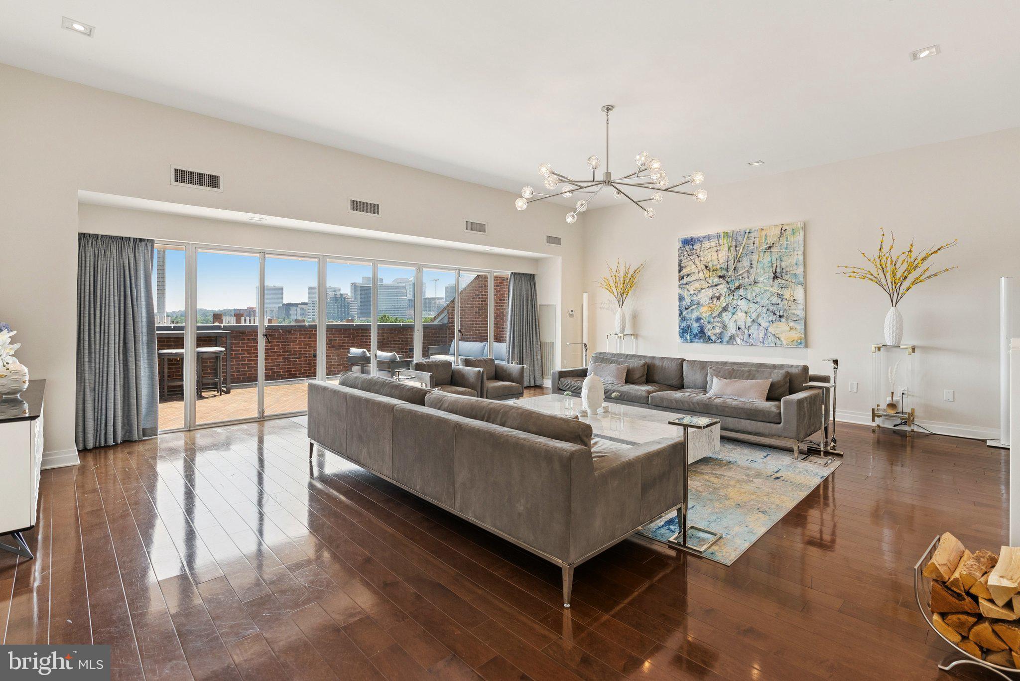 Real estate listing preview #3