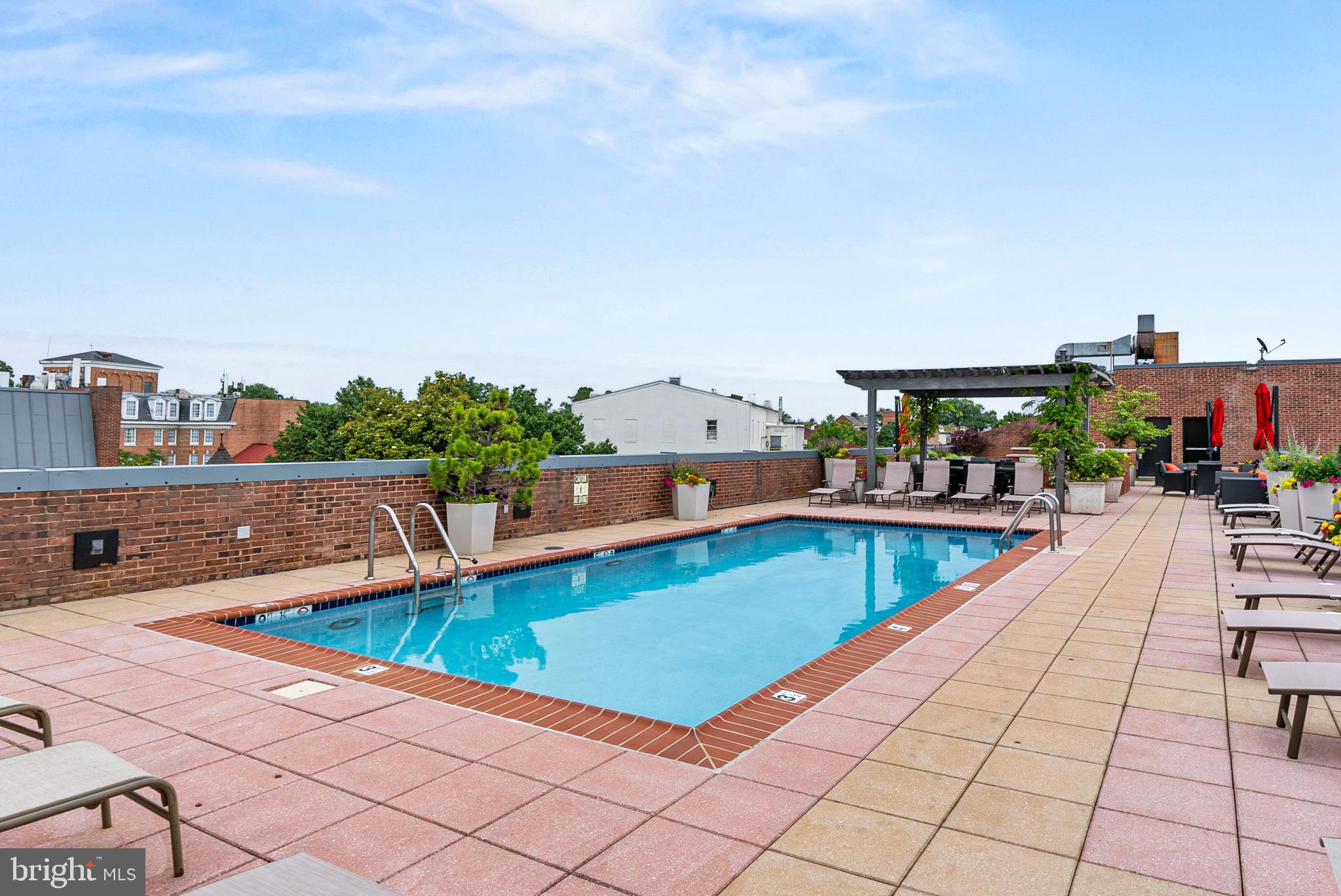 Real estate listing preview #29