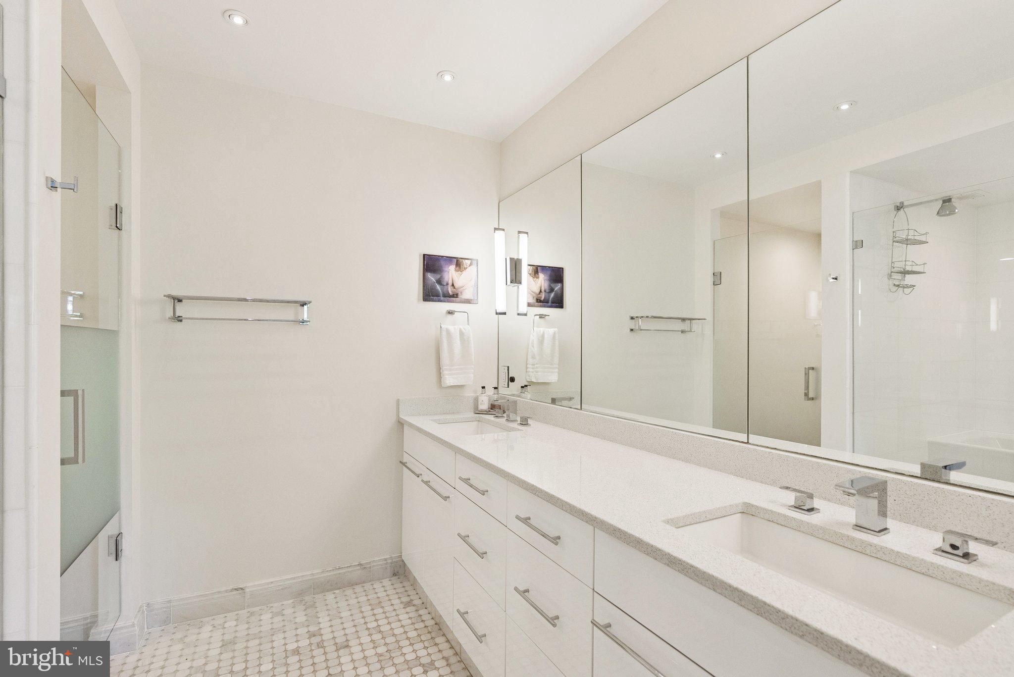 Real estate listing preview #17