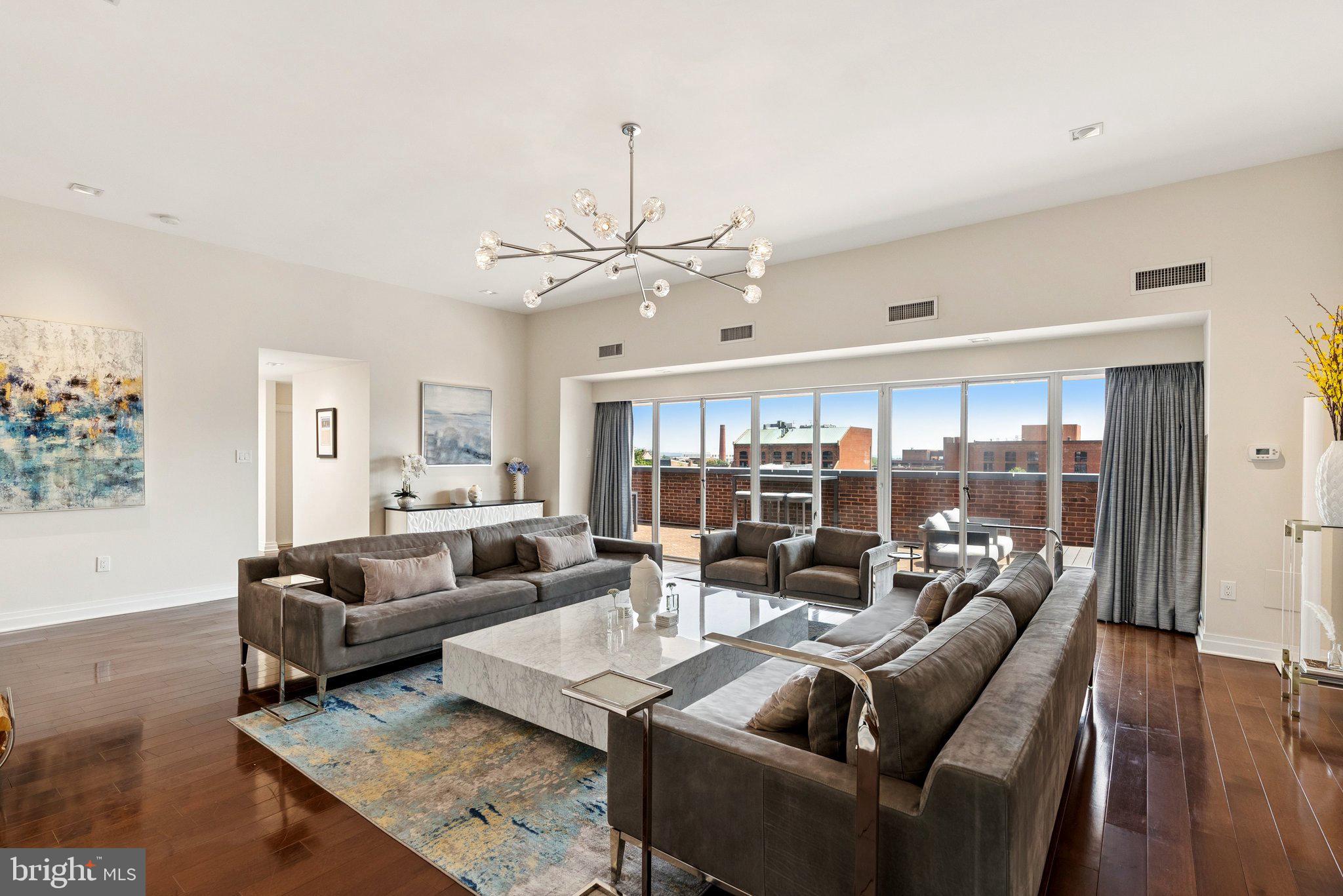 Real estate listing preview #1