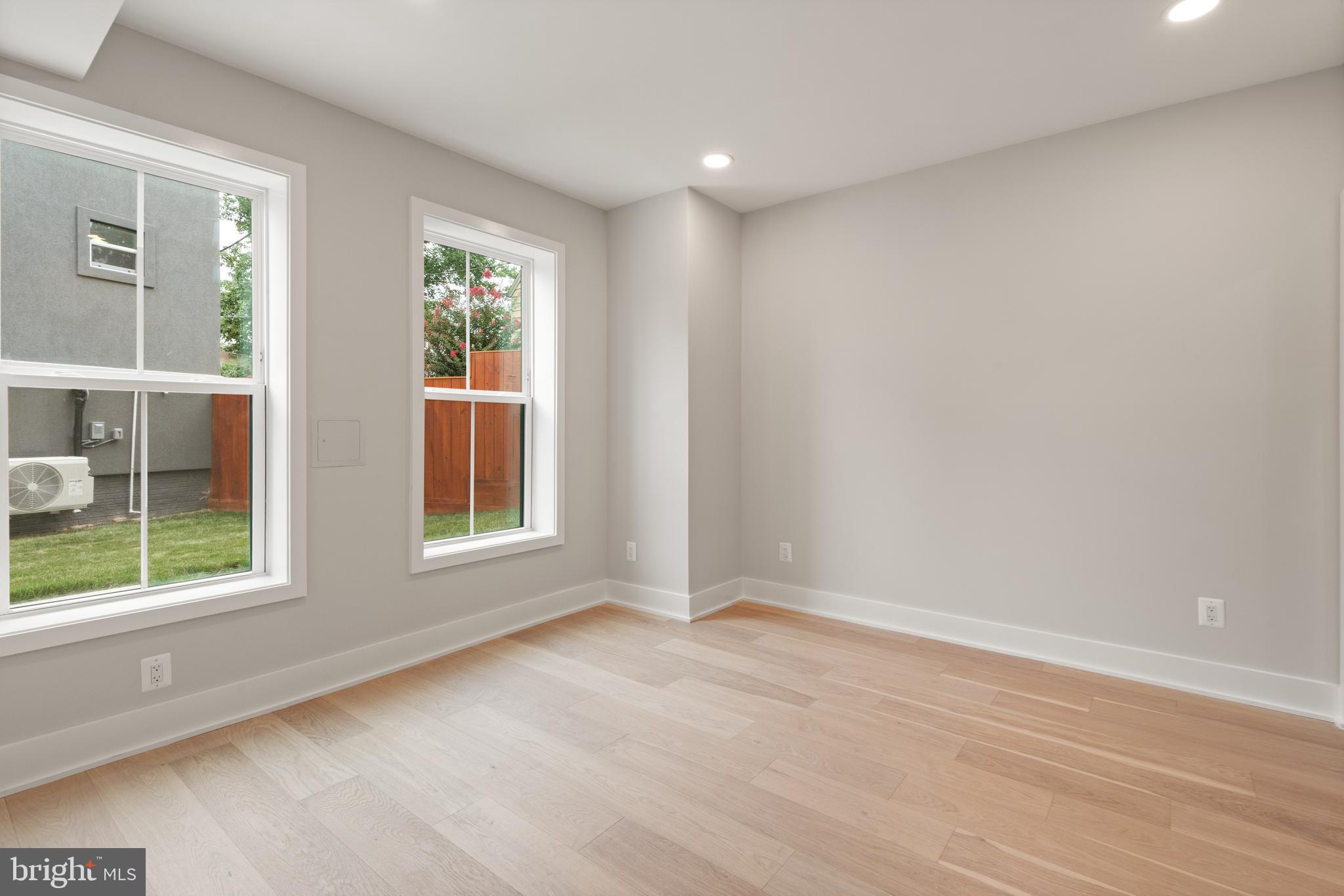 Real estate listing preview #27