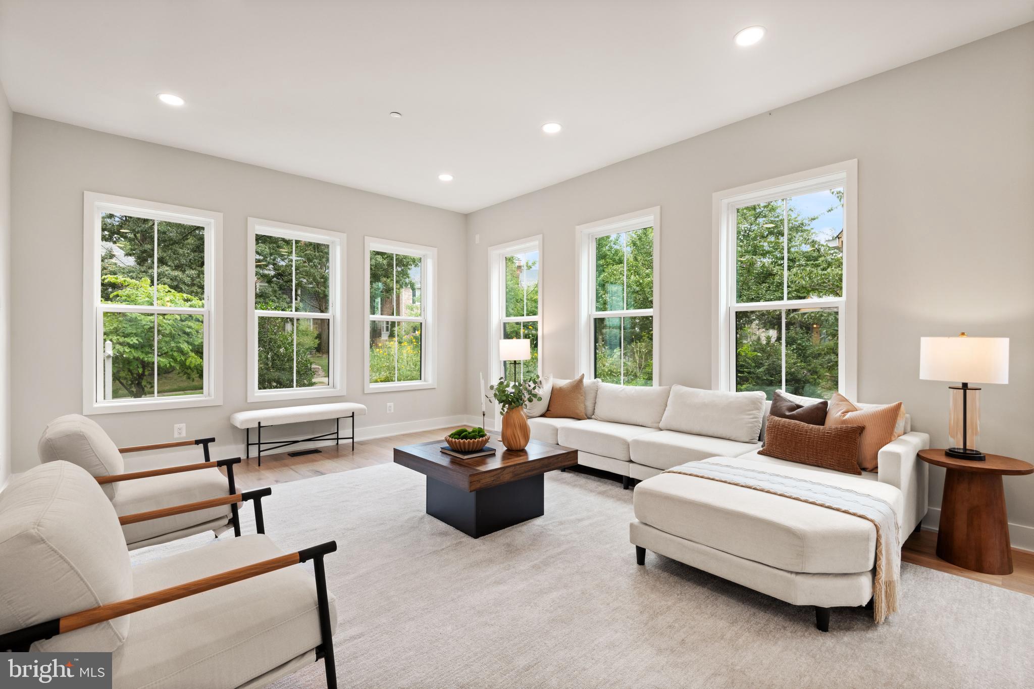 Real estate listing preview #11