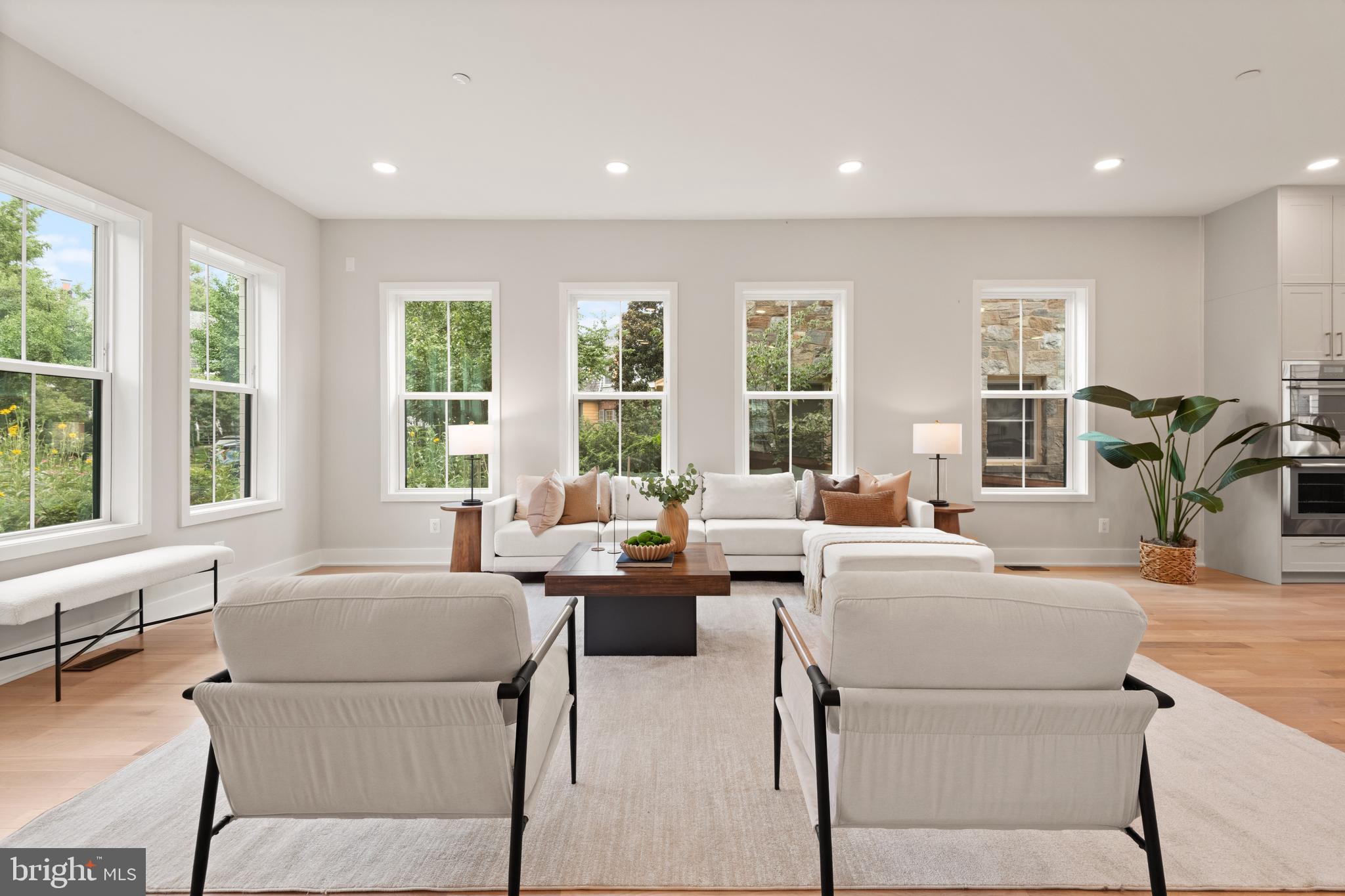 Real estate listing preview #7