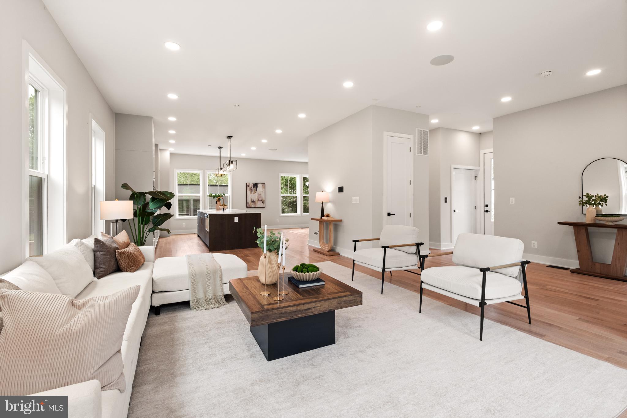 Real estate listing preview #10