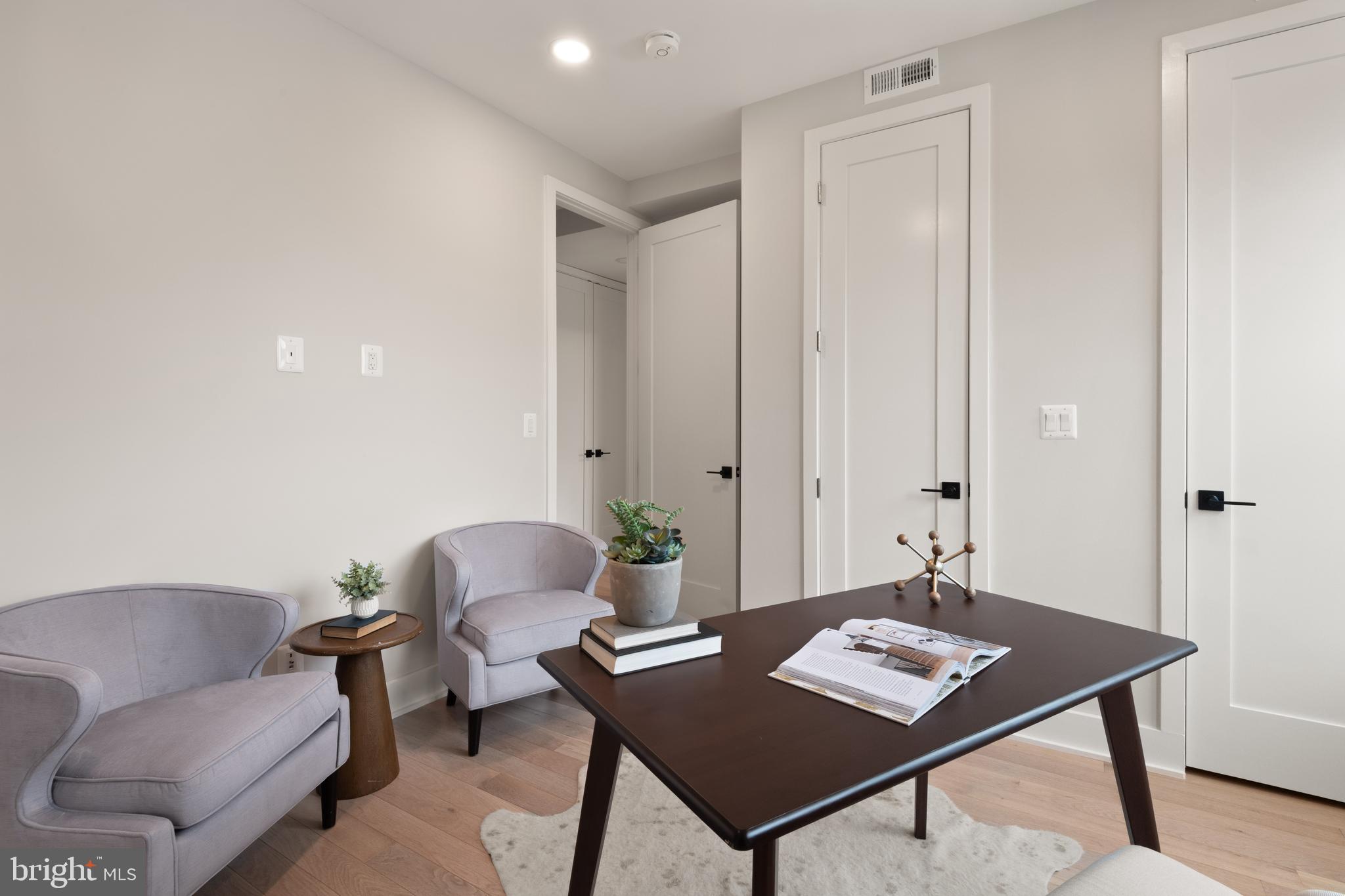 Real estate listing preview #38