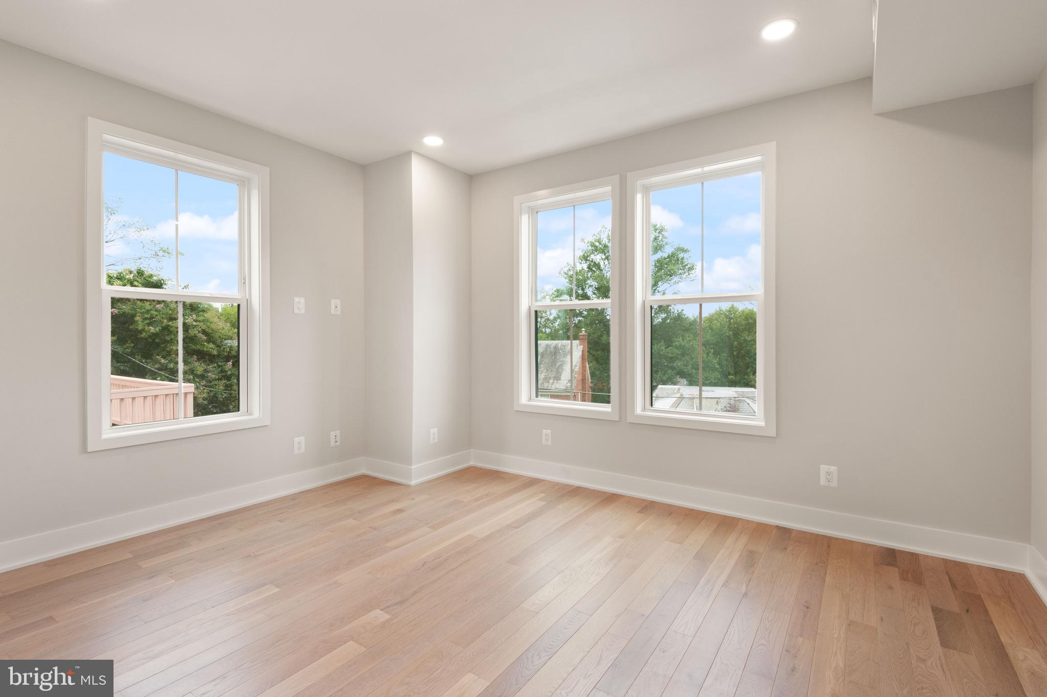 Real estate listing preview #40