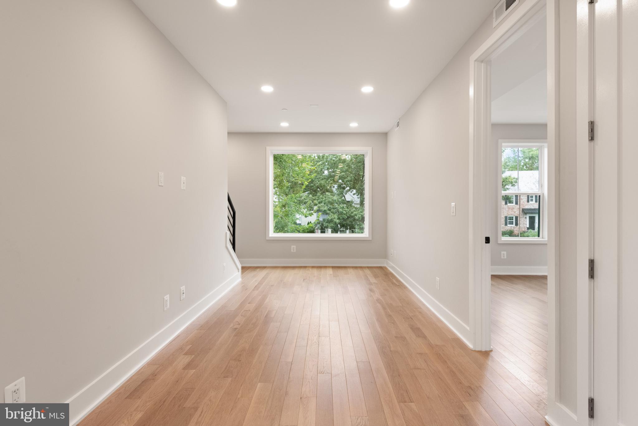 Real estate listing preview #32