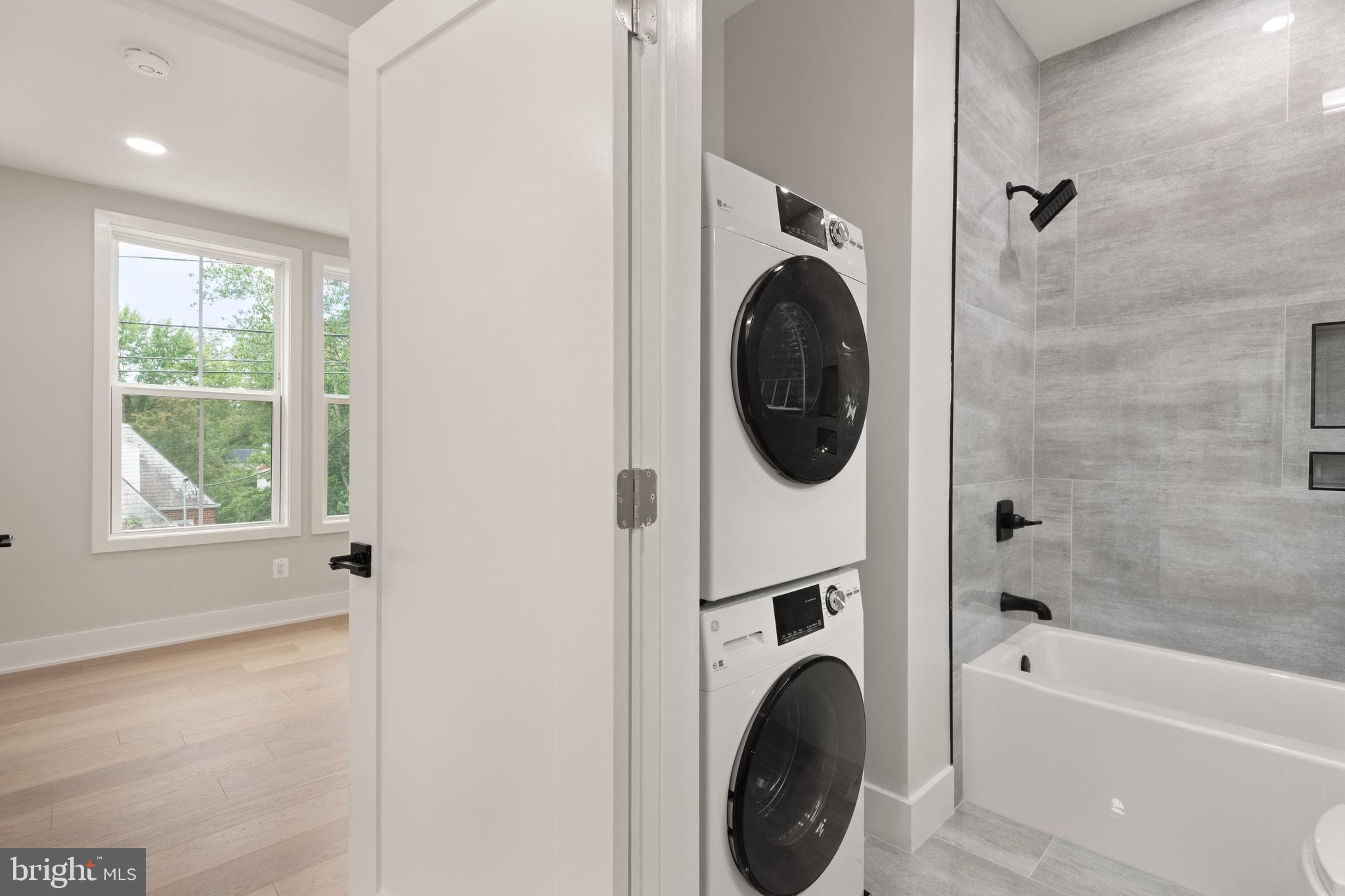 Real estate listing preview #64