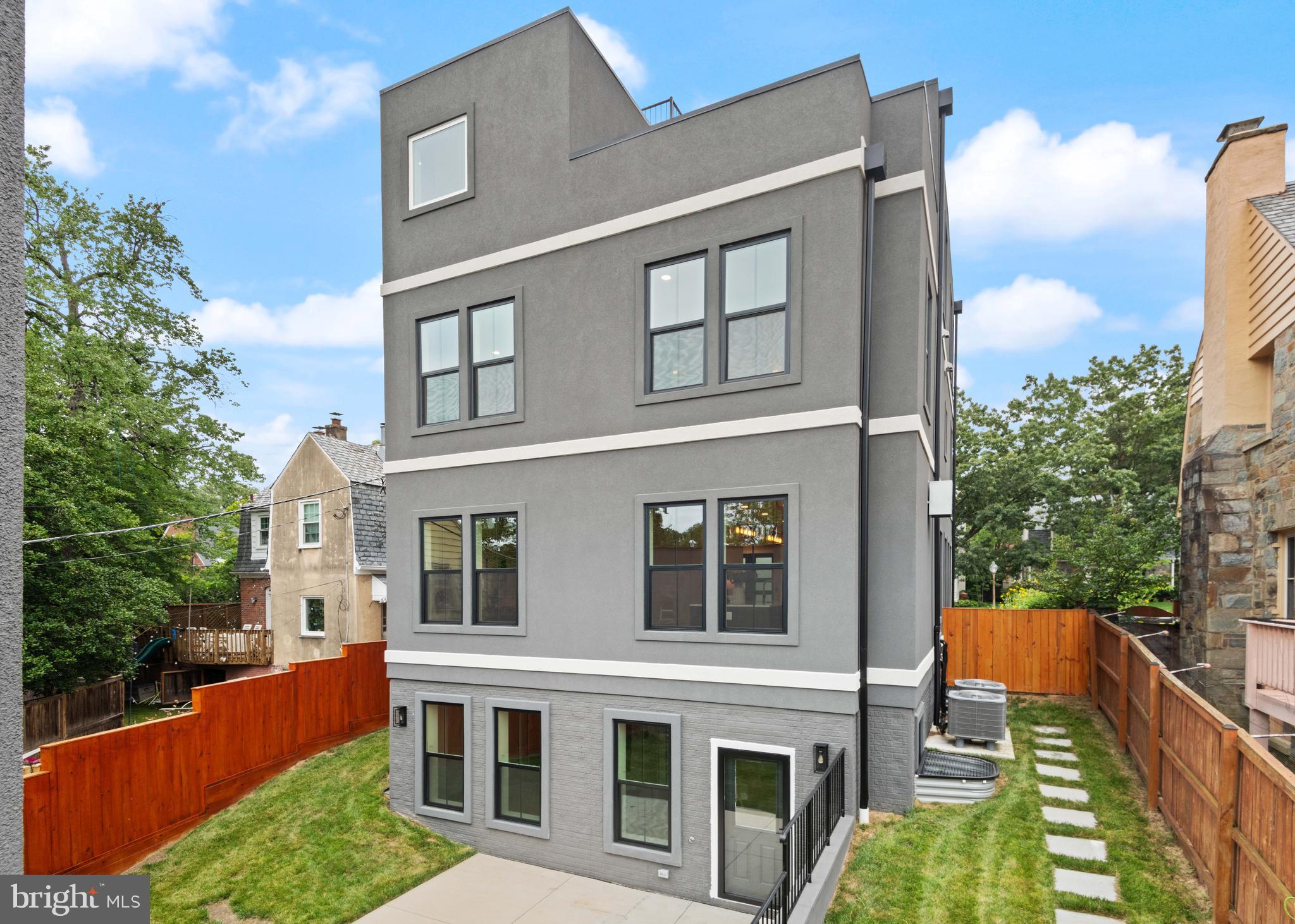 Real estate listing preview #60