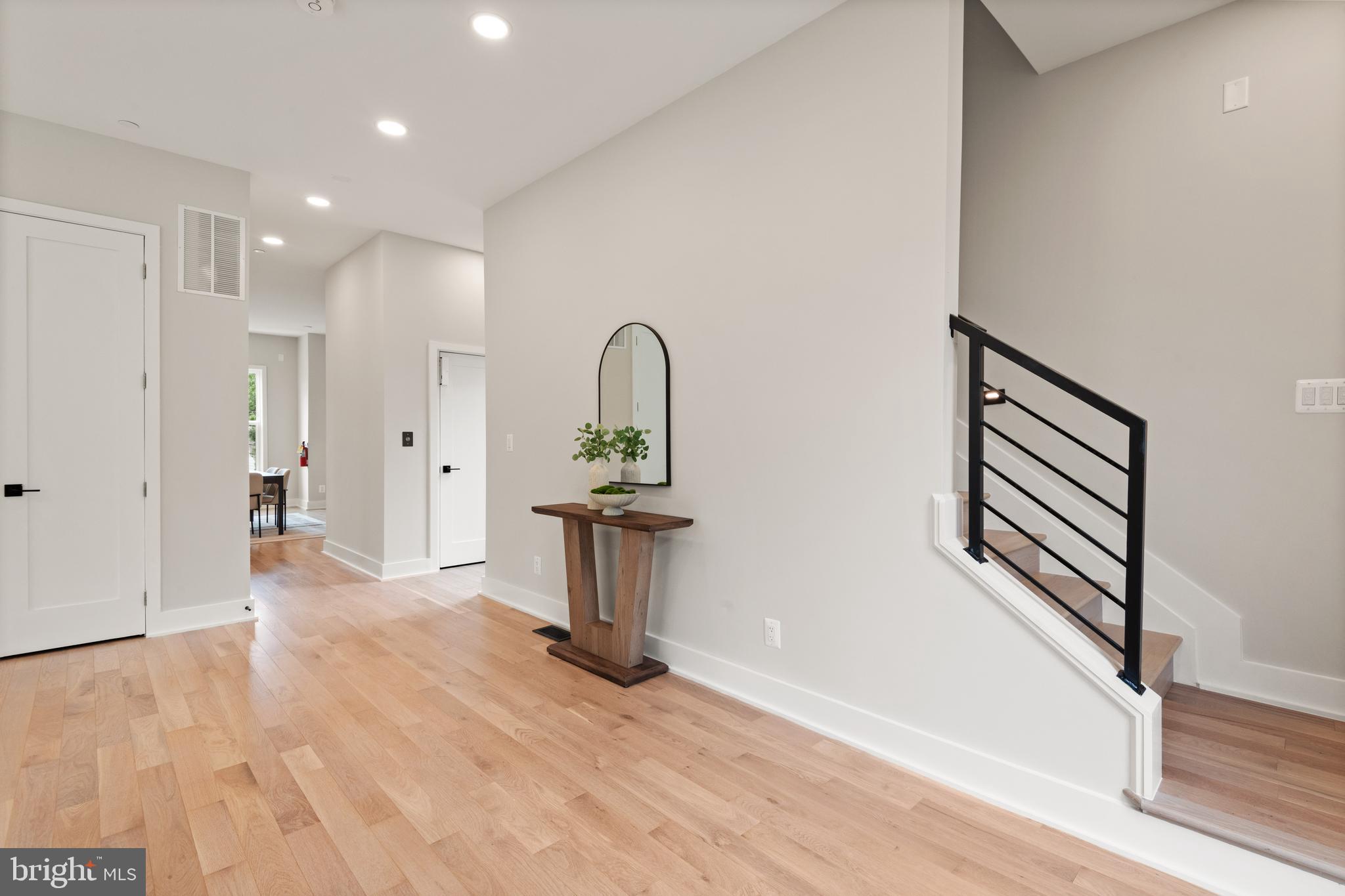 Real estate listing preview #5