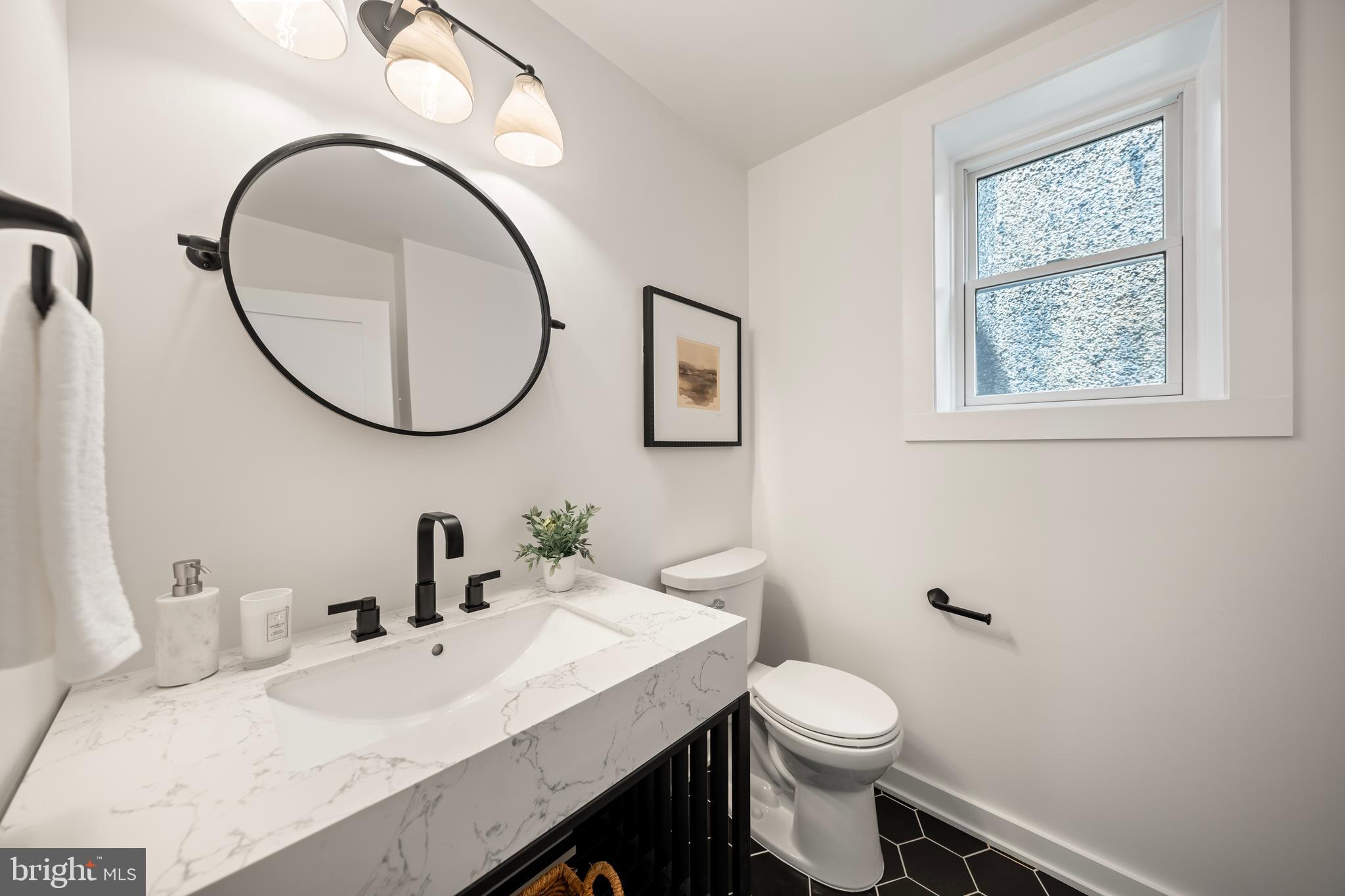 Real estate listing preview #8