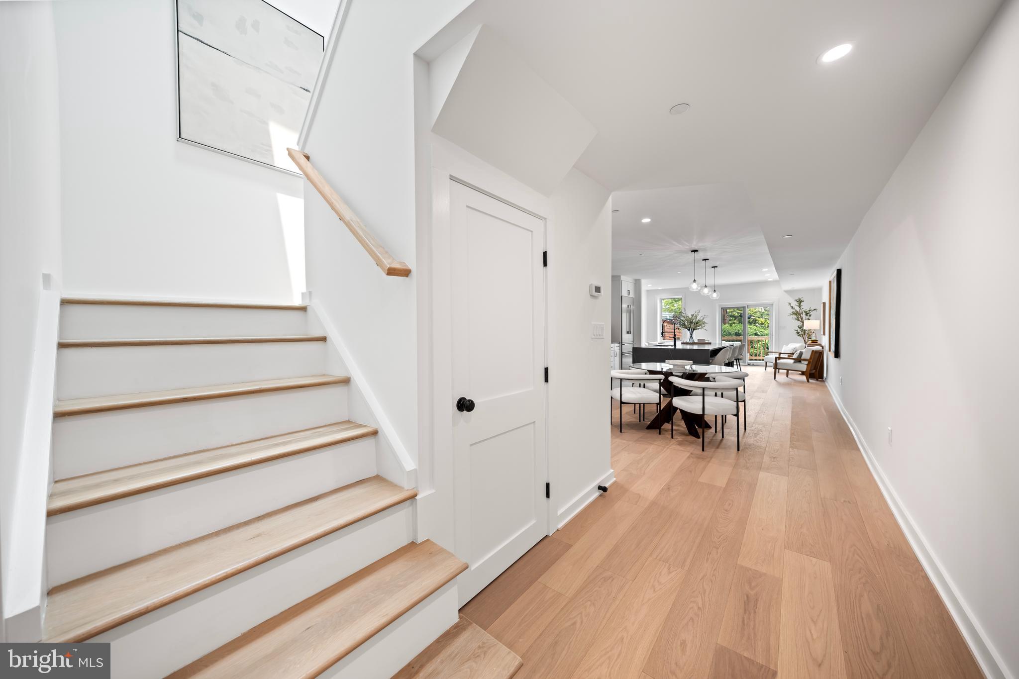 Real estate listing preview #9