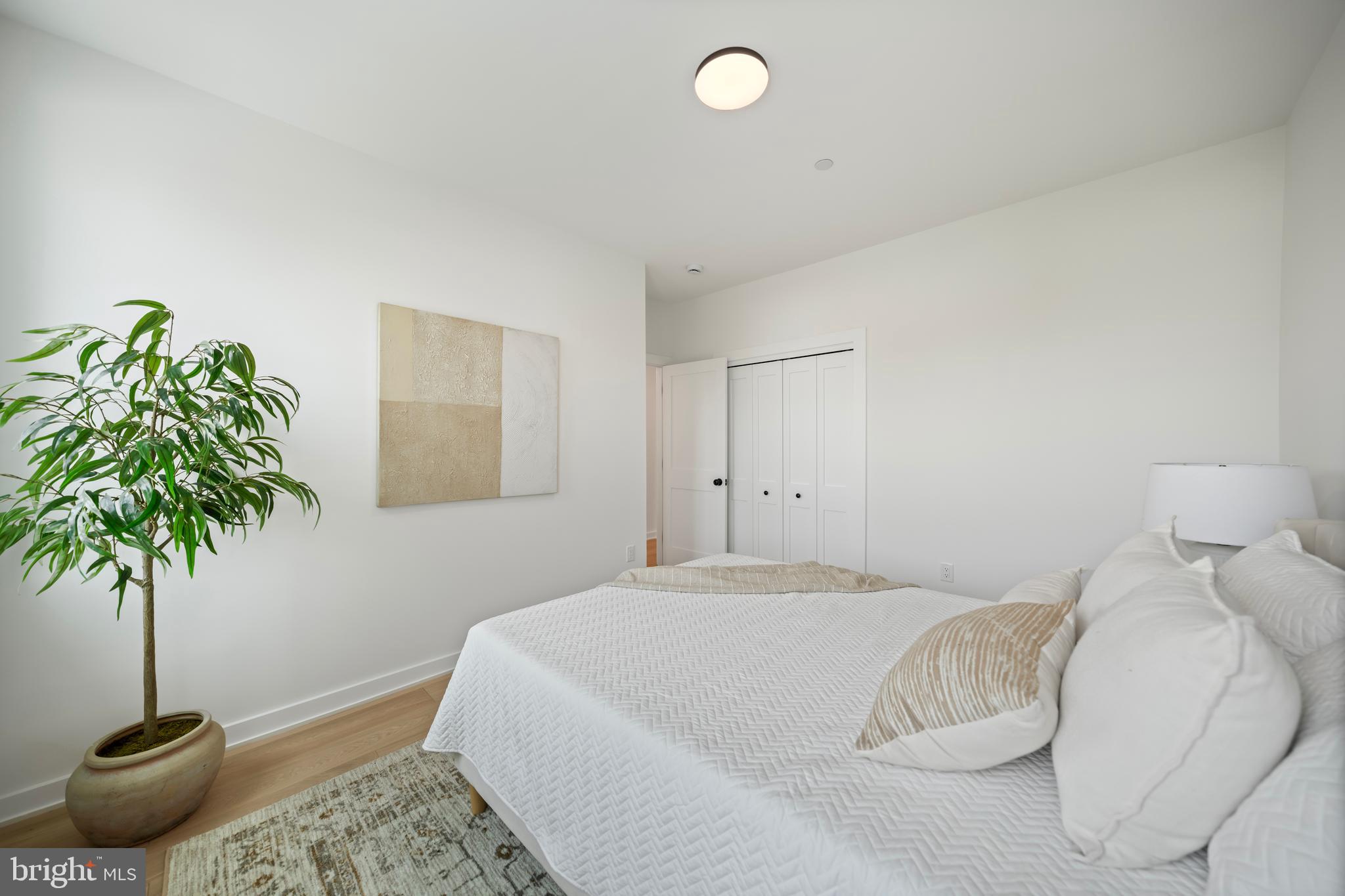 Real estate listing preview #32