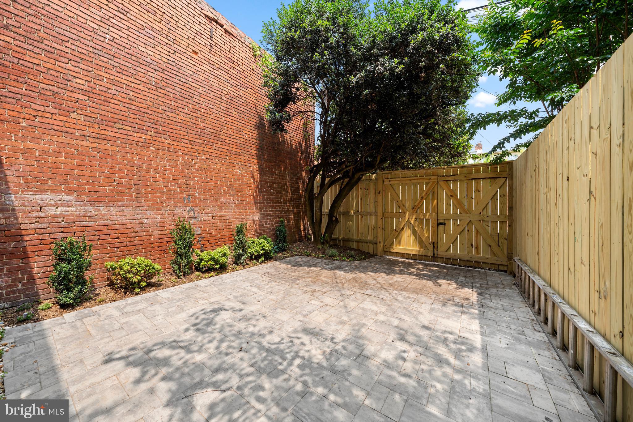 Real estate listing preview #35