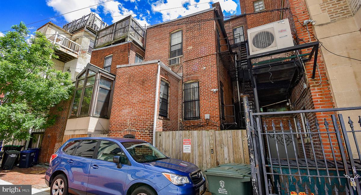 Real estate listing preview #8