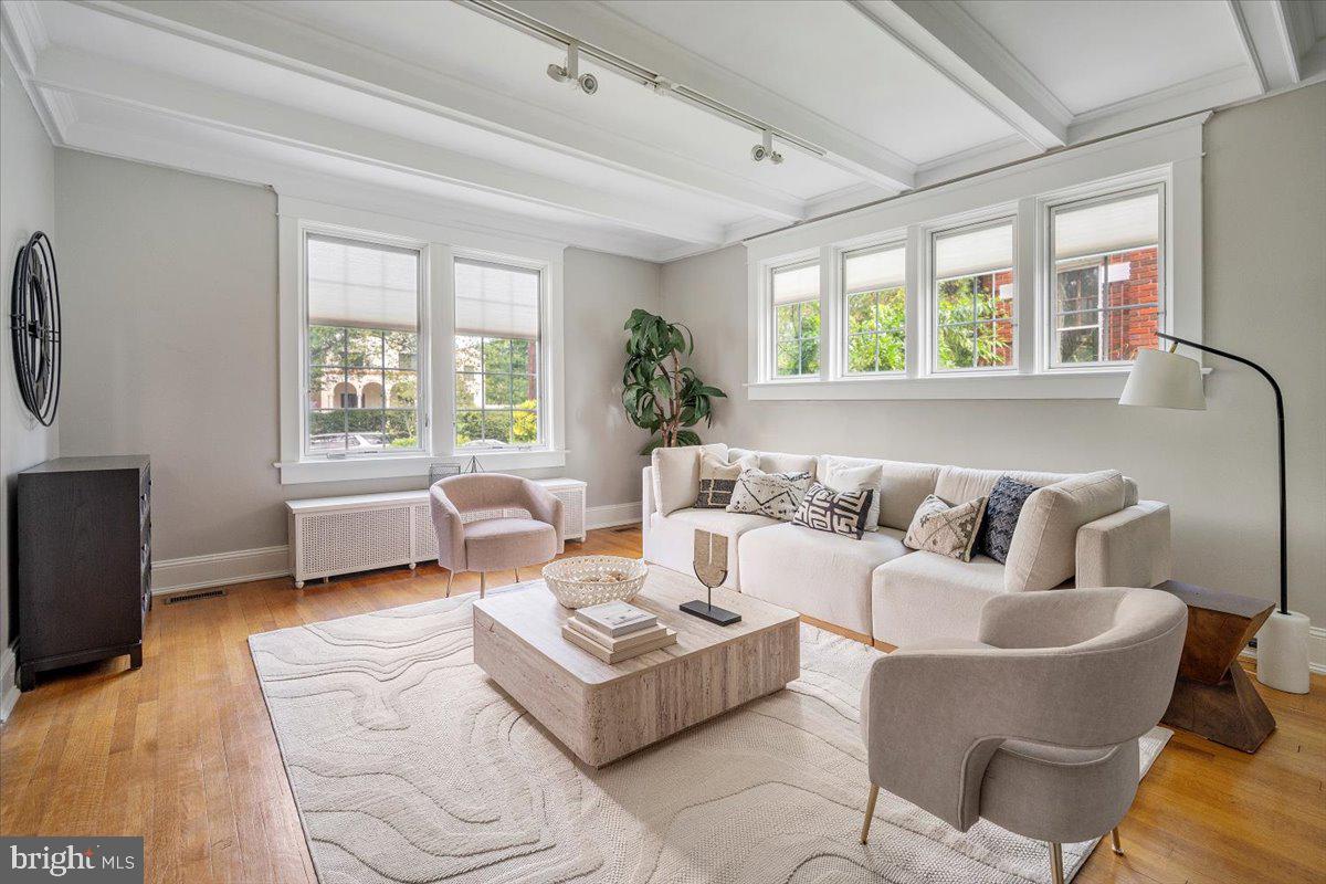 Real estate listing preview #5