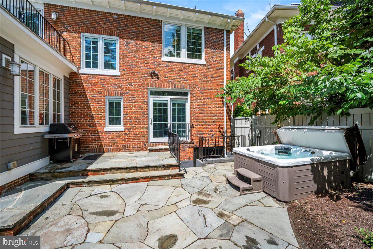 Real estate listing preview #26