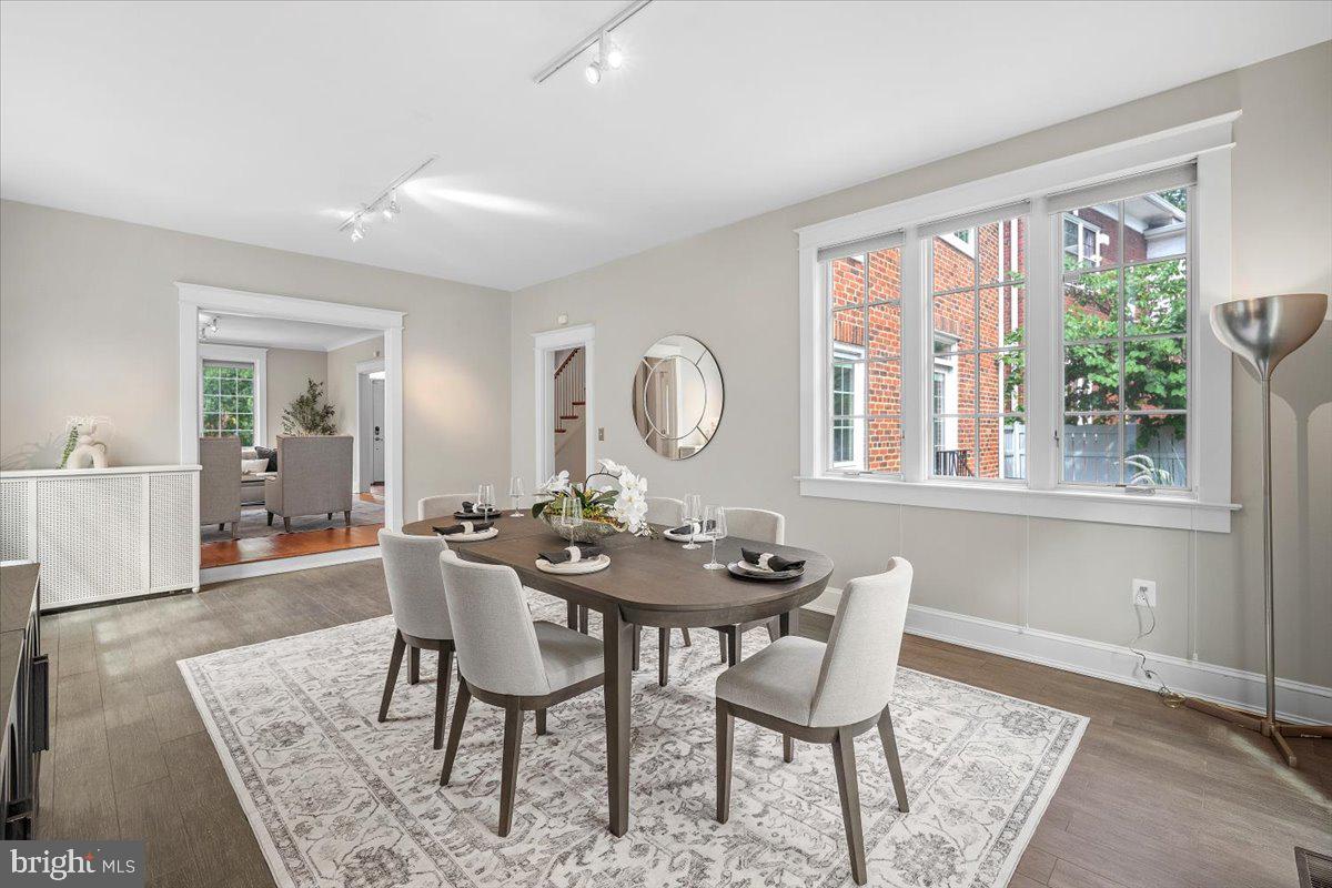 Real estate listing preview #16