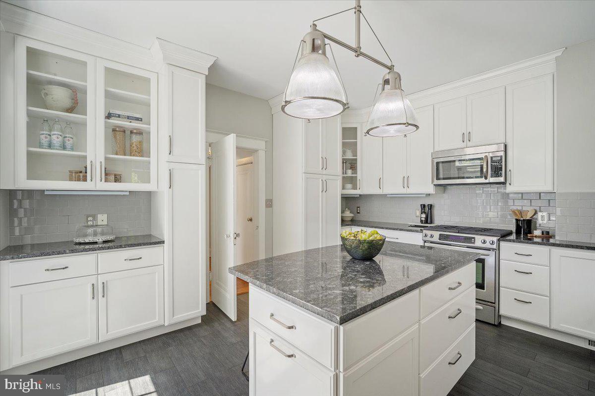 Real estate listing preview #21