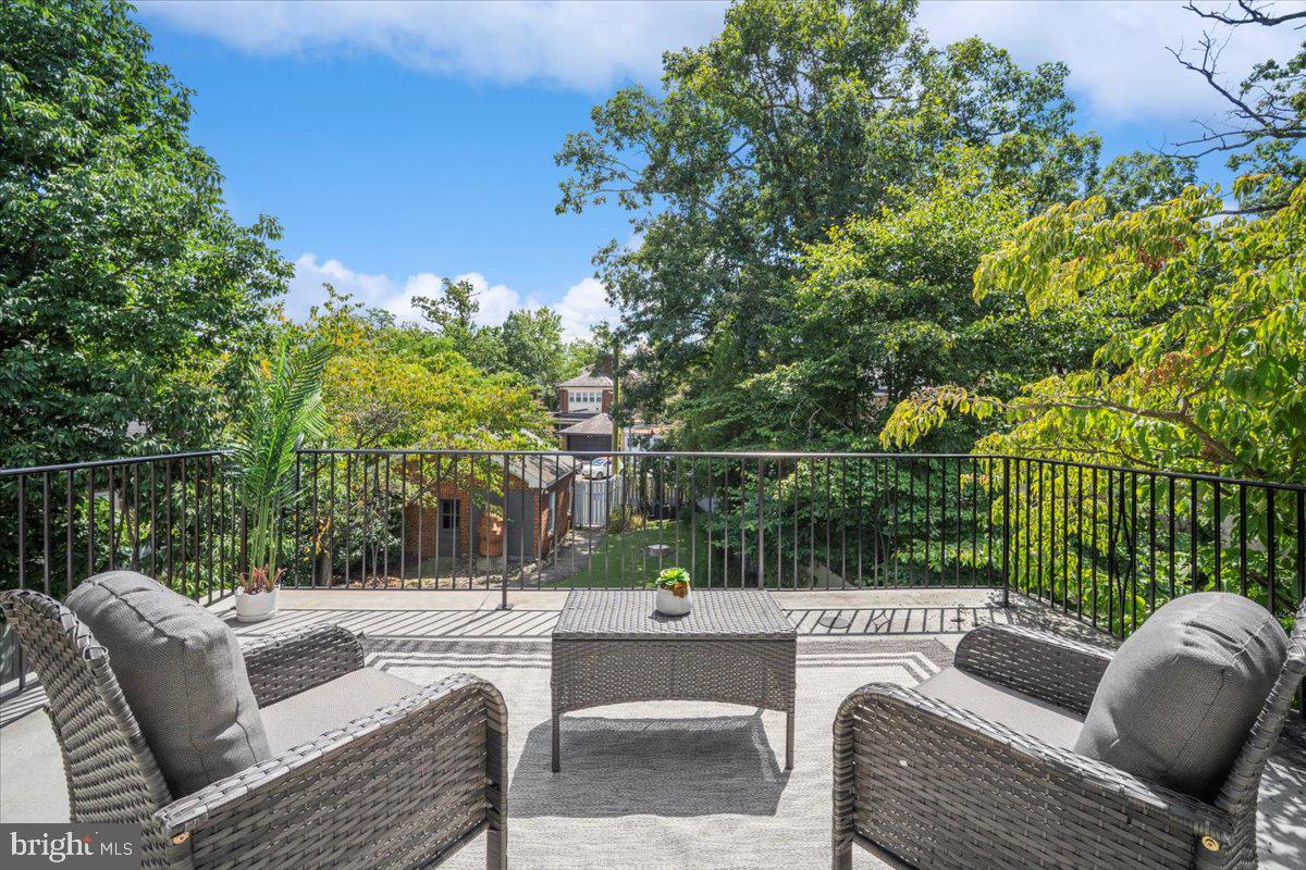 Real estate listing preview #32