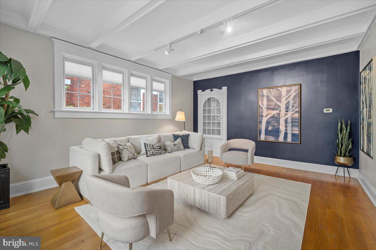 Real estate listing preview #6