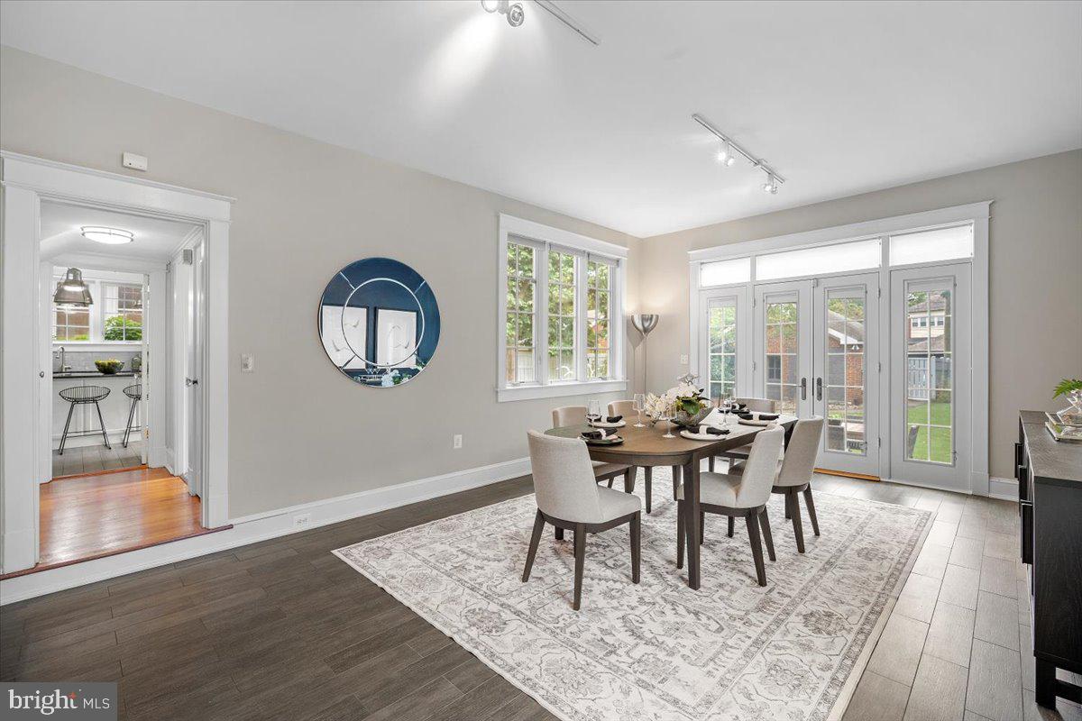 Real estate listing preview #14