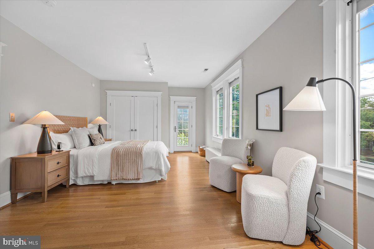 Real estate listing preview #33