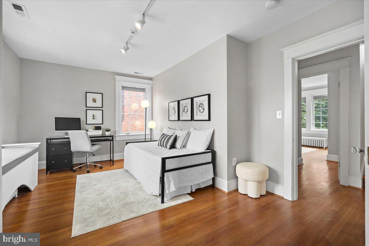 Real estate listing preview #39