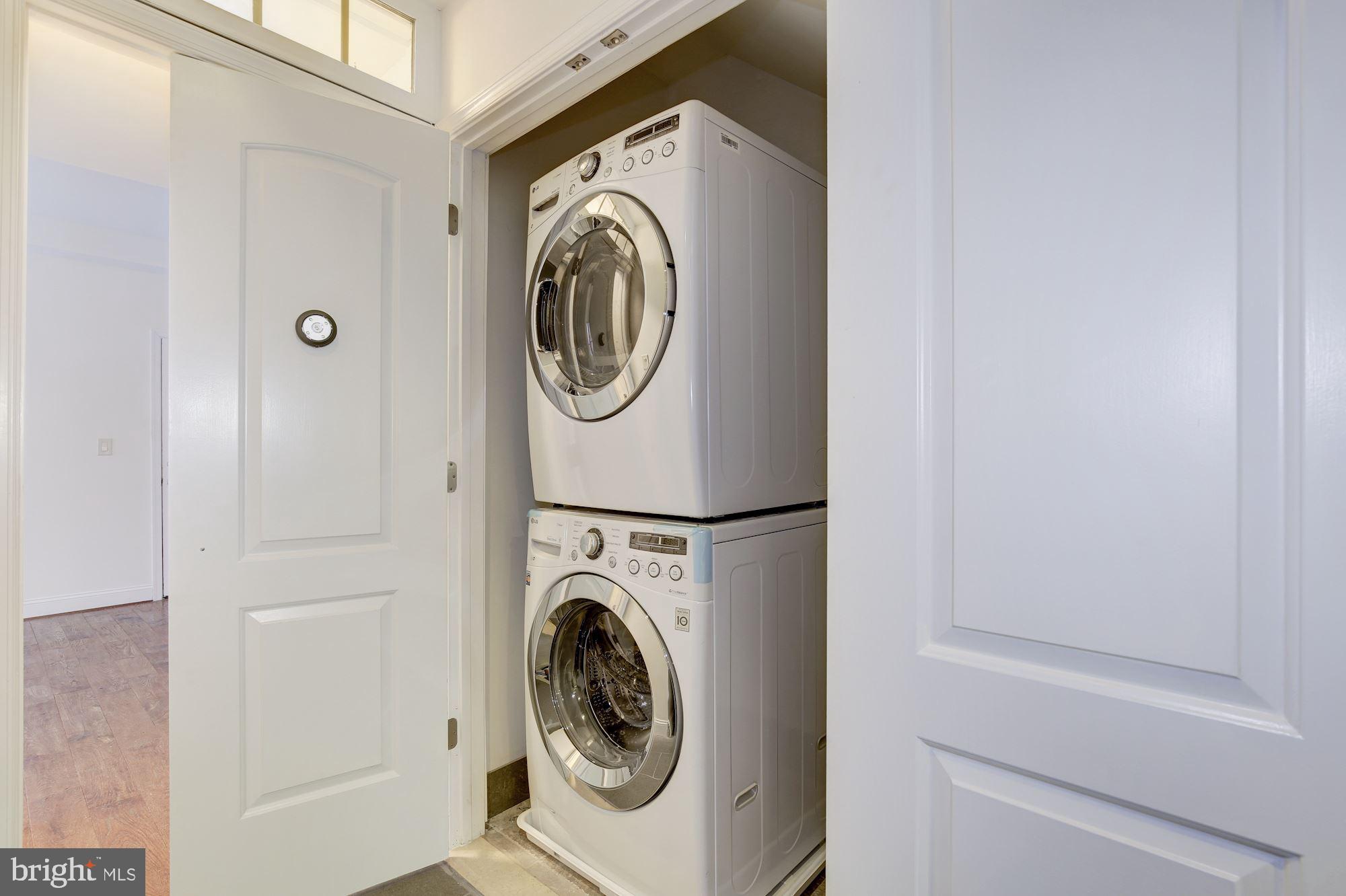 Real estate listing preview #8