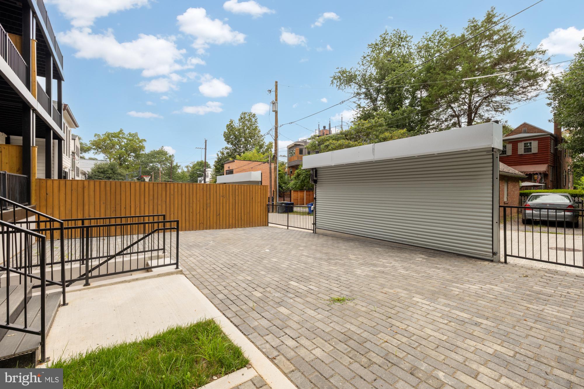 Real estate listing preview #72