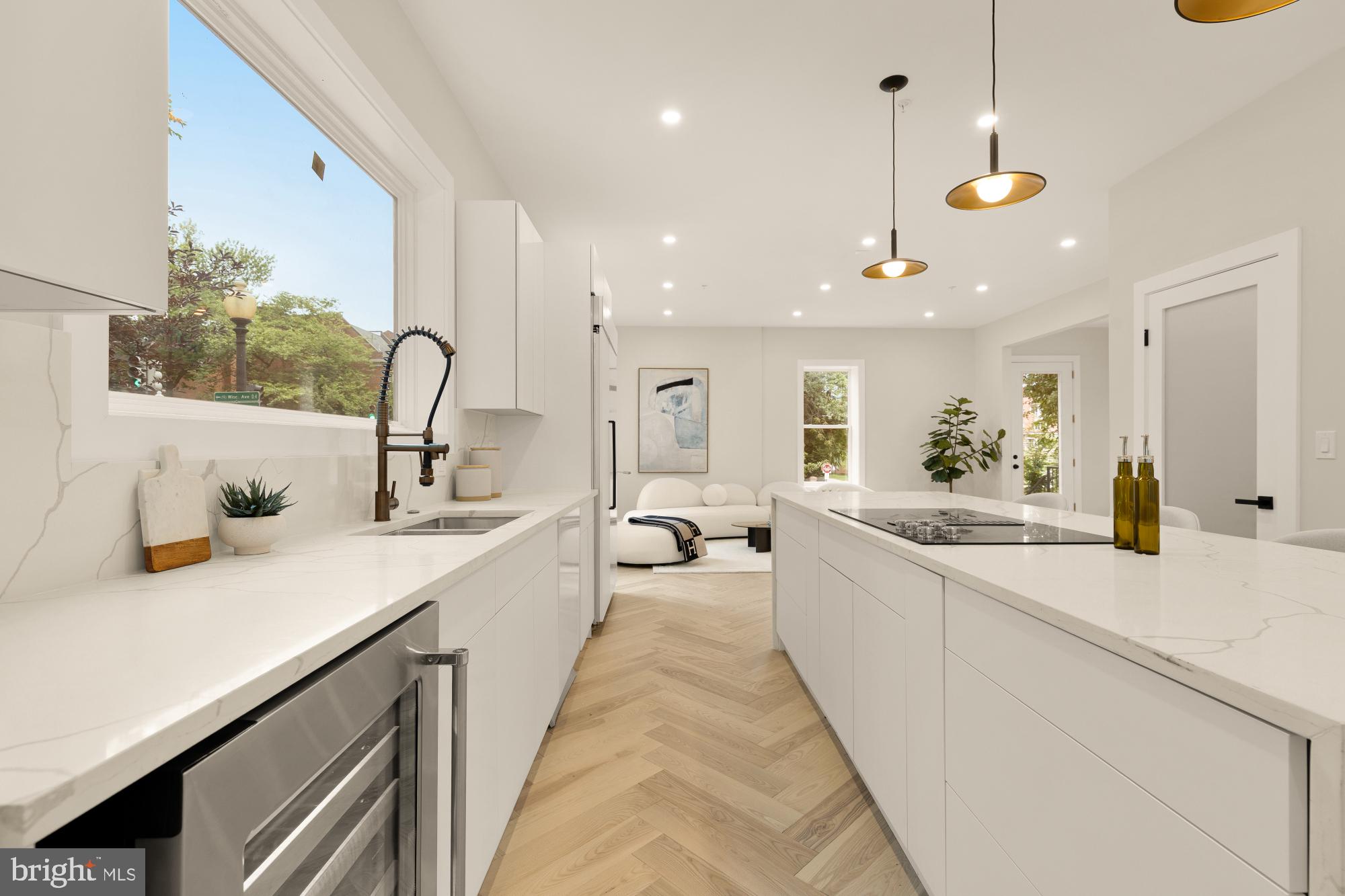 Real estate listing preview #16