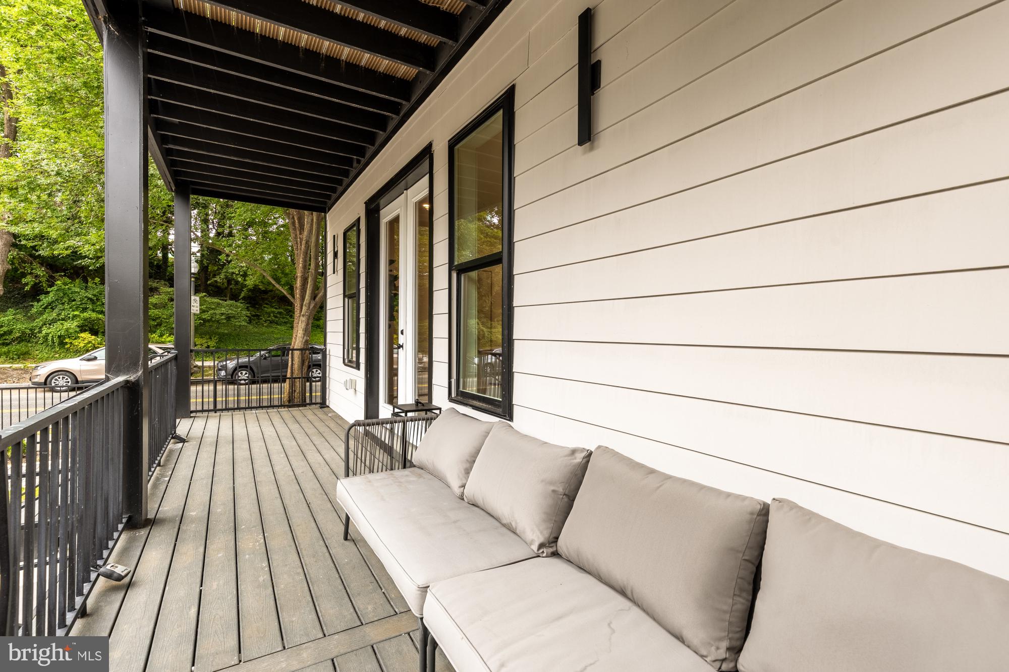 Real estate listing preview #25