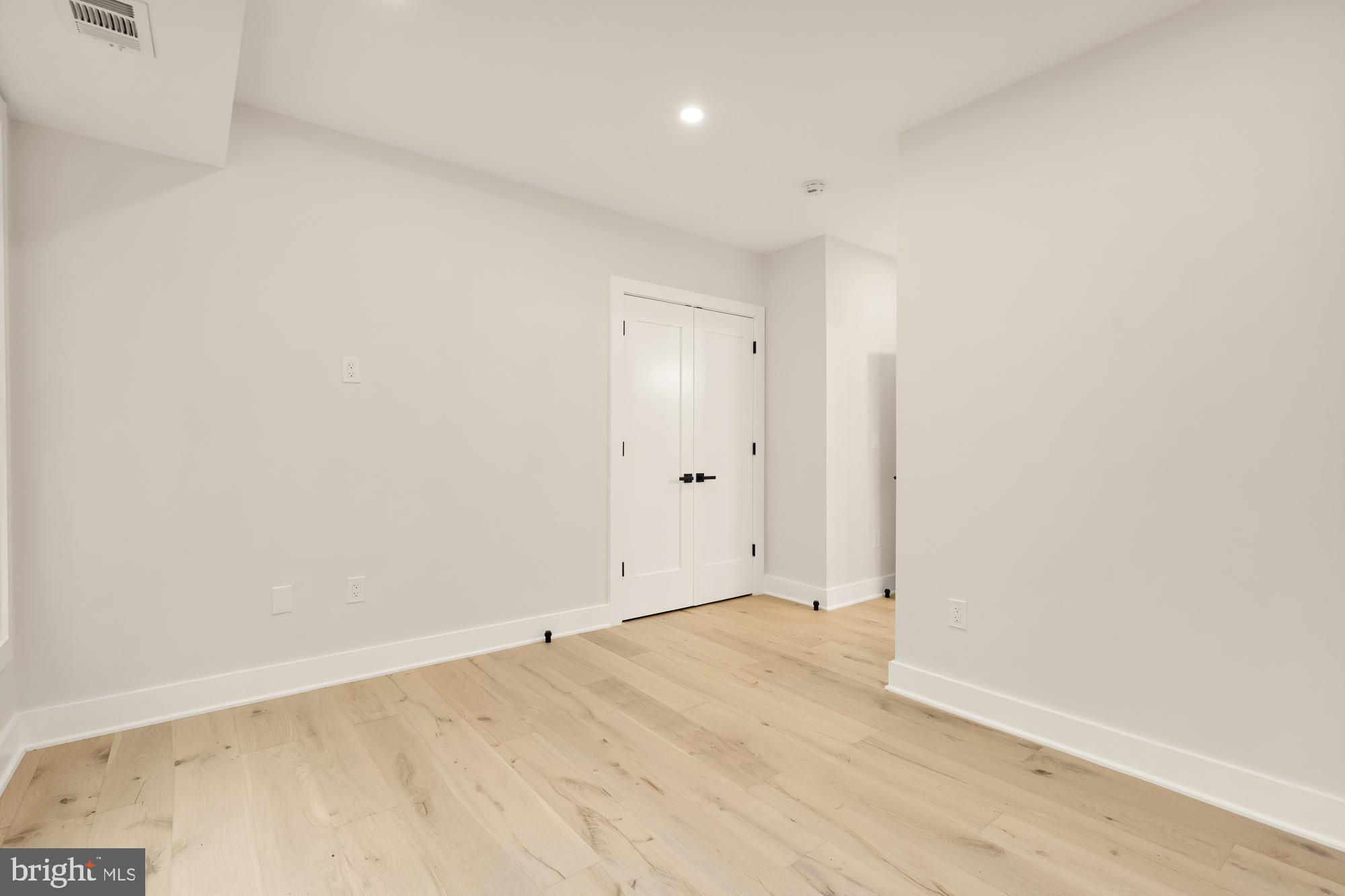 Real estate listing preview #50