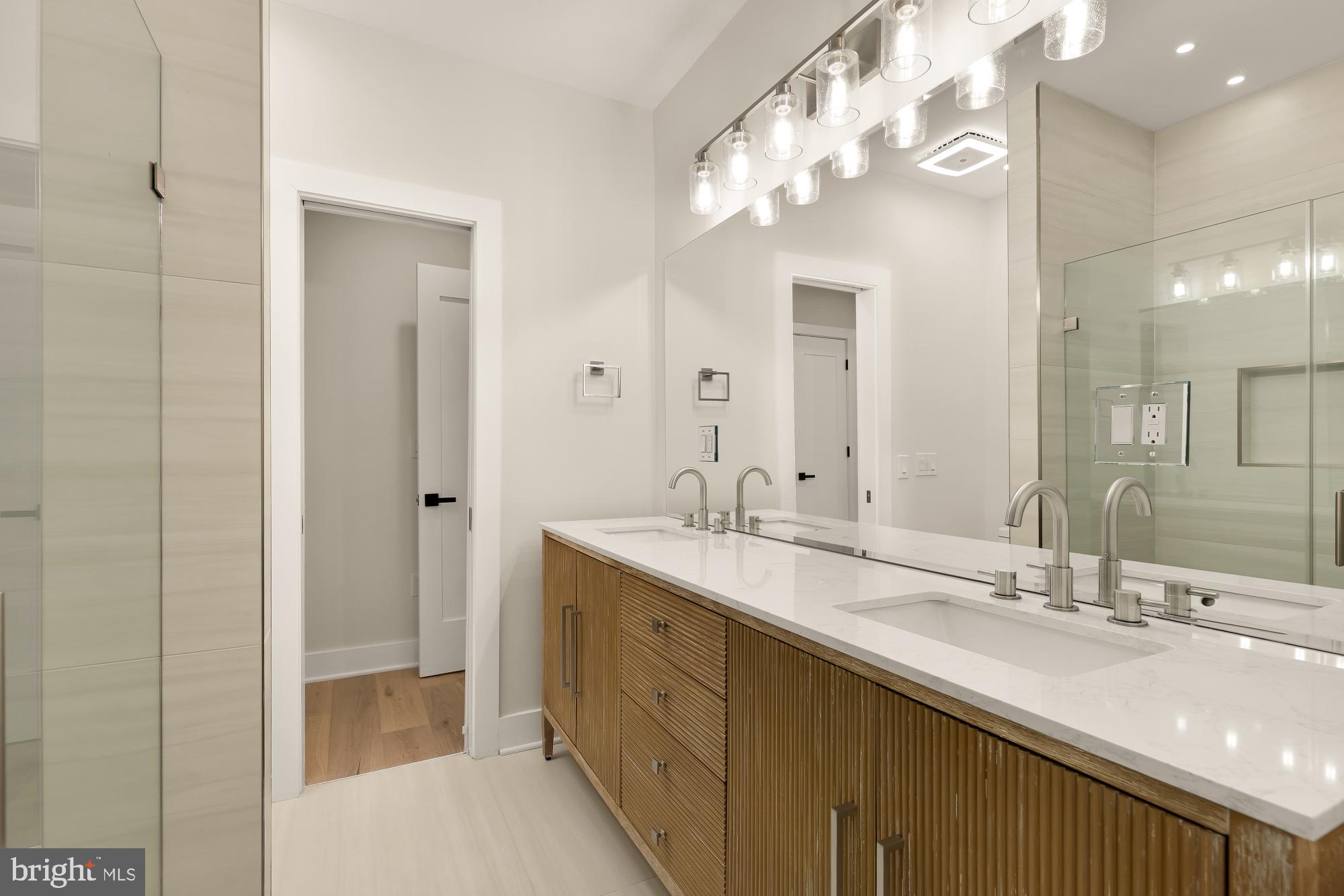 Real estate listing preview #51