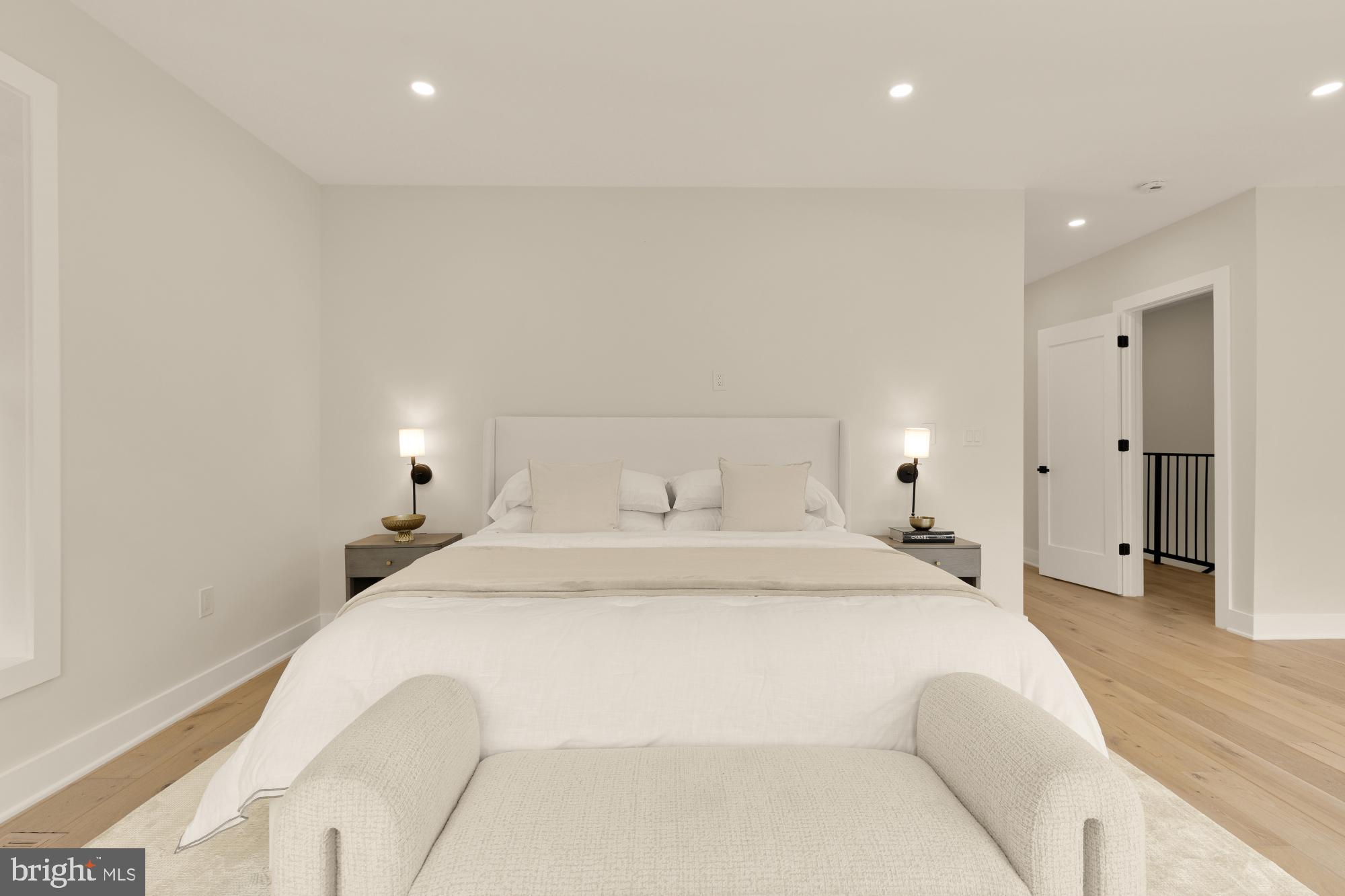 Real estate listing preview #32