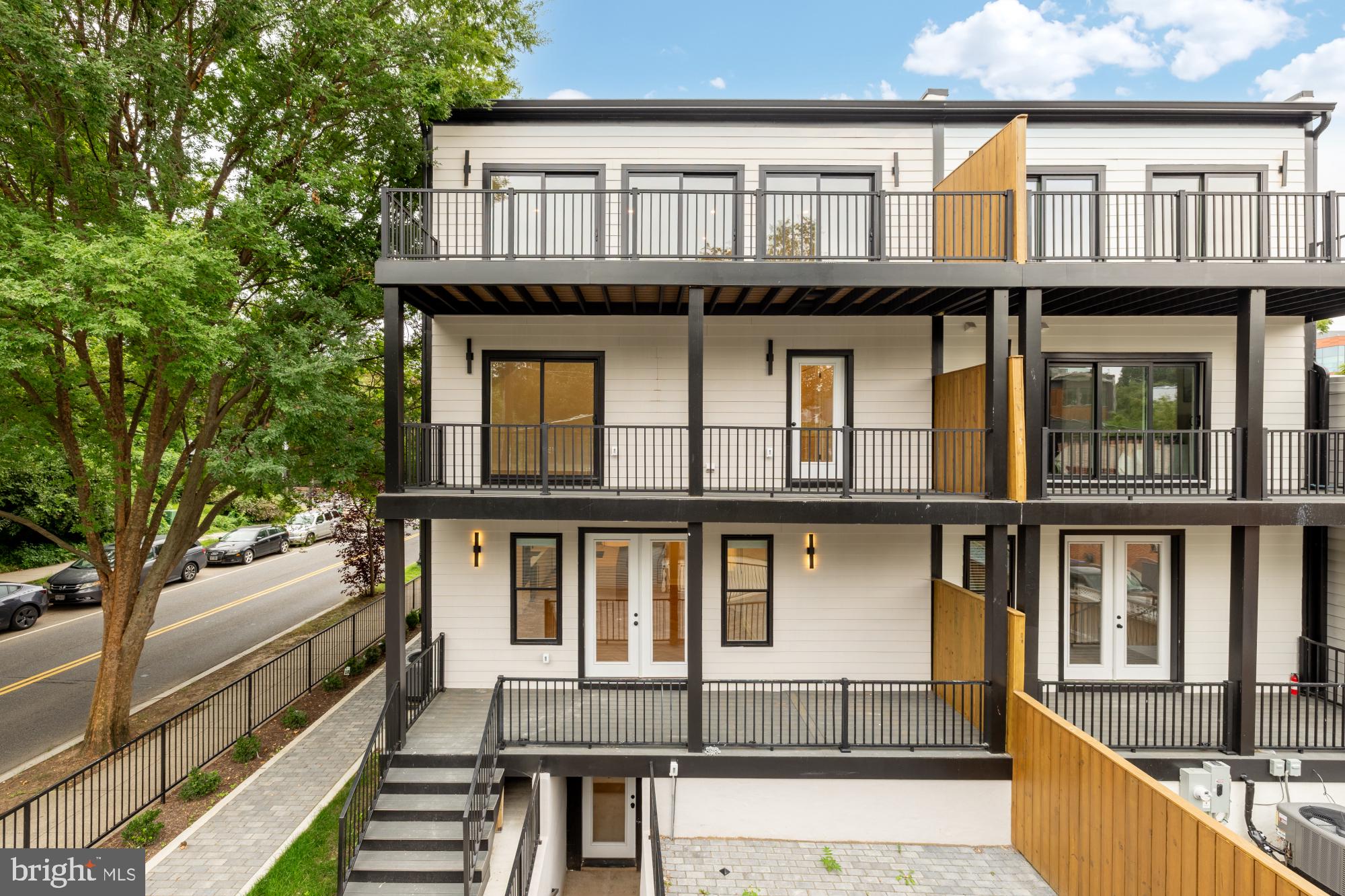 Real estate listing preview #66