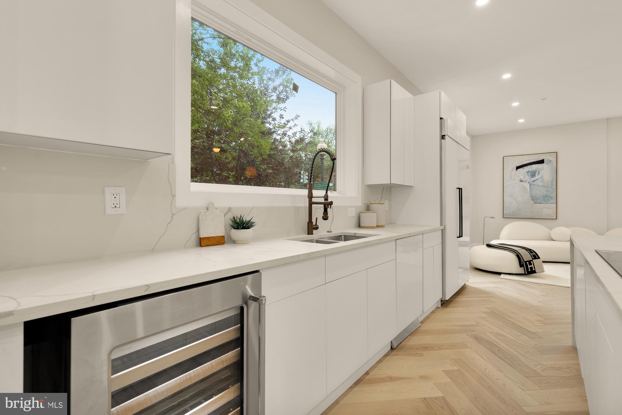 Real estate listing preview #17