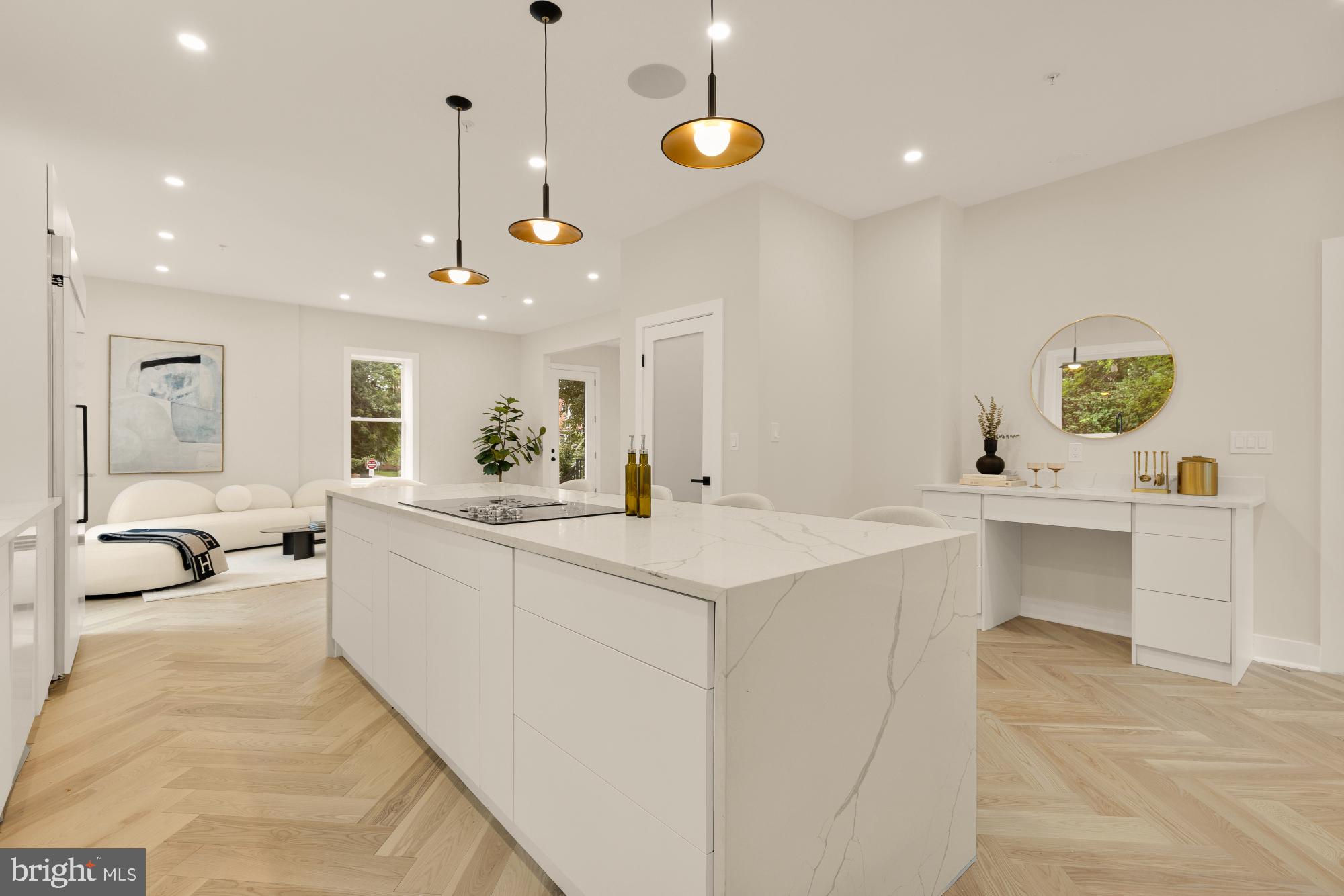 Real estate listing preview #18