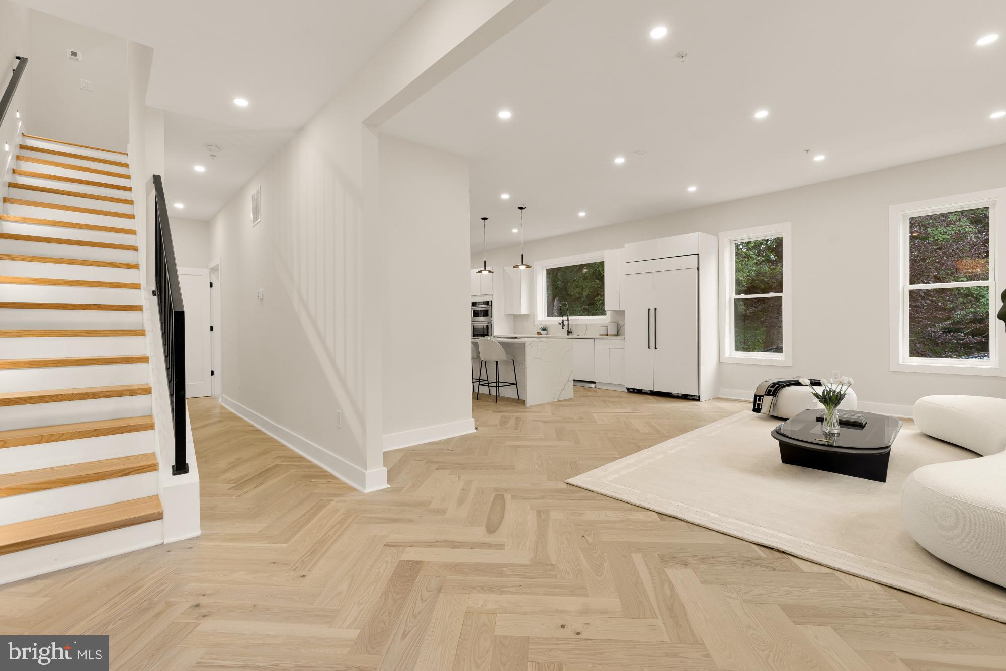 Real estate listing preview #3