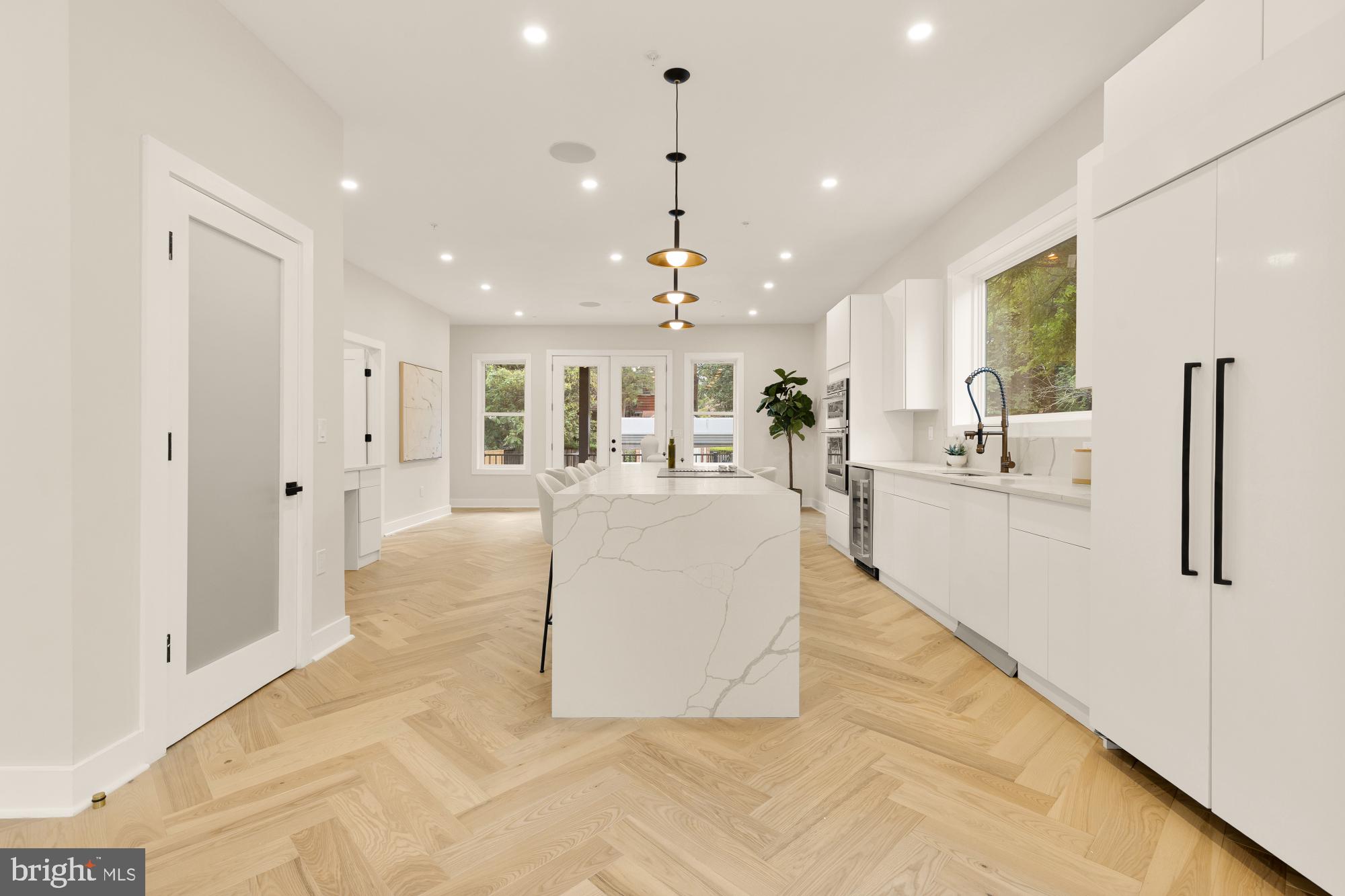 Real estate listing preview #9