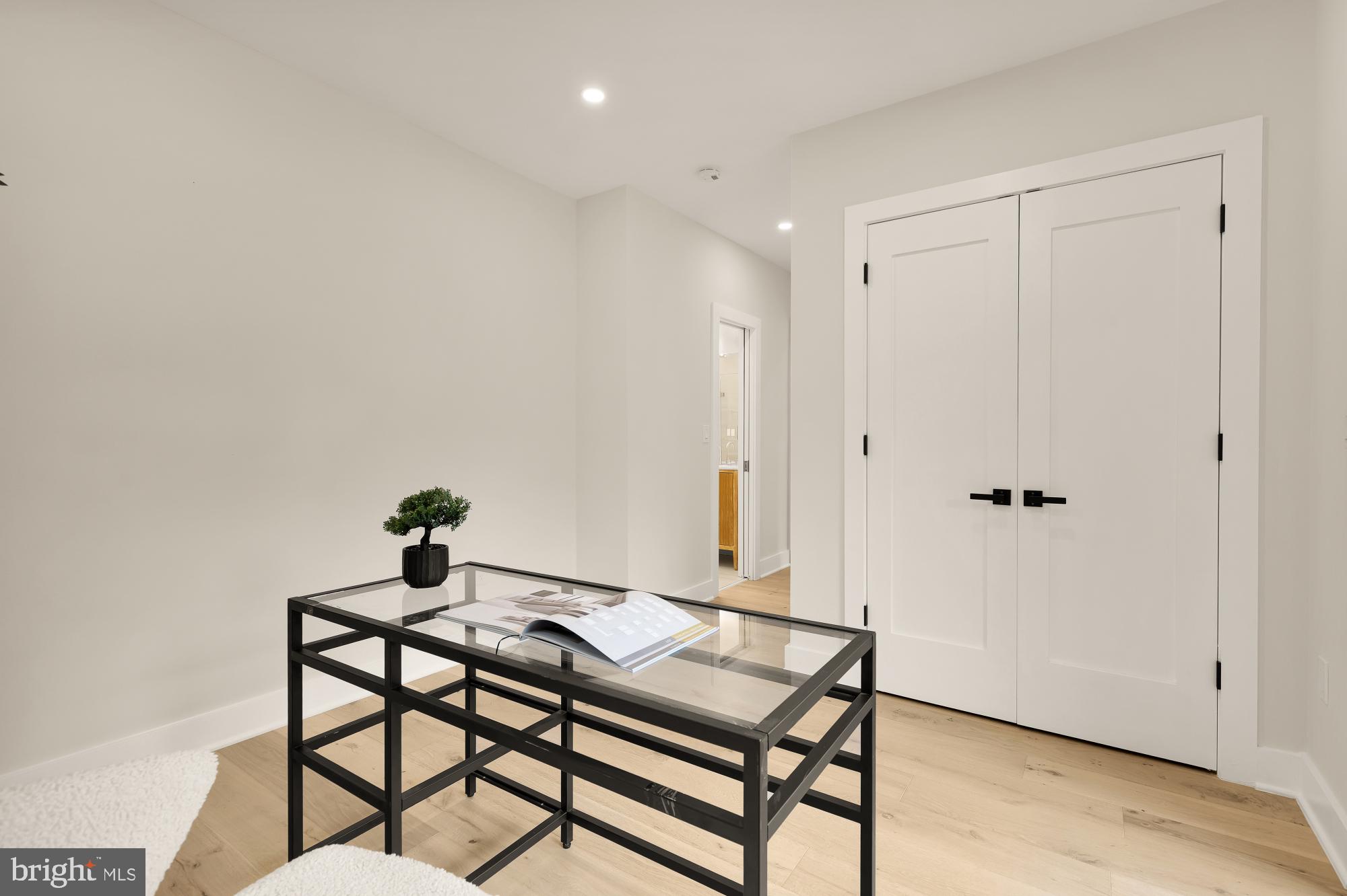 Real estate listing preview #54