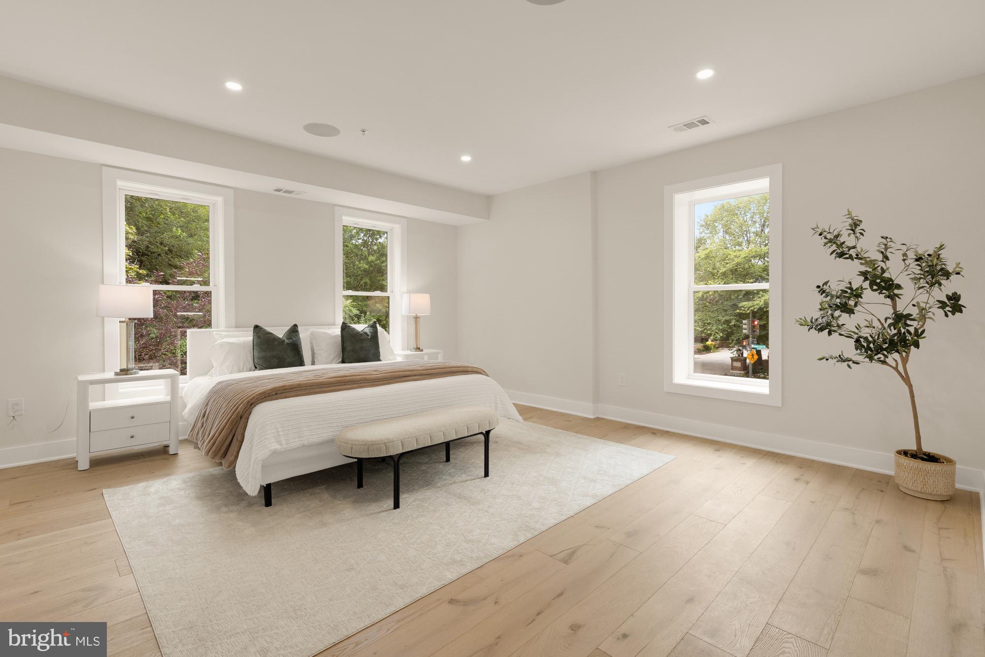 Real estate listing preview #44