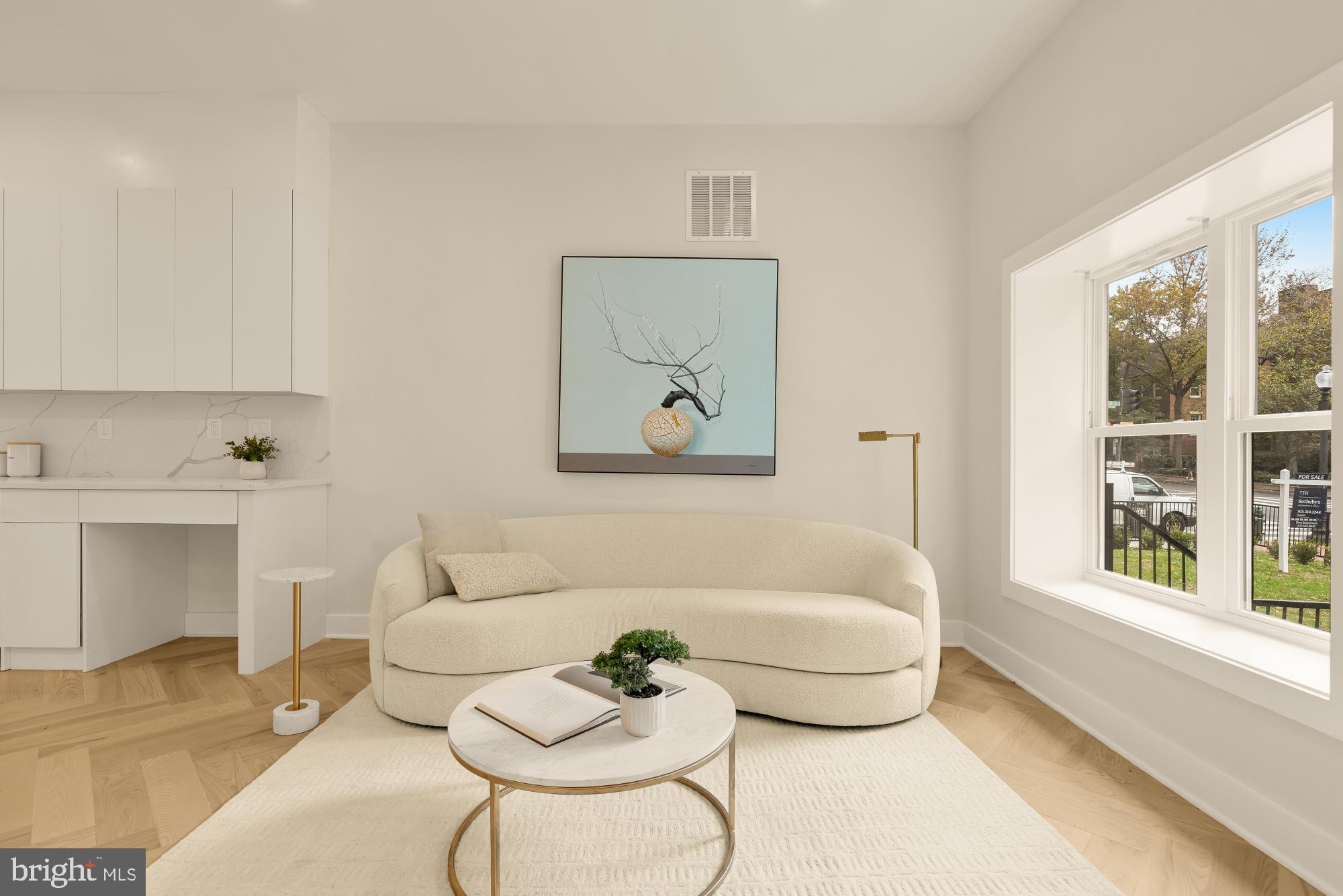 Real estate listing preview #5