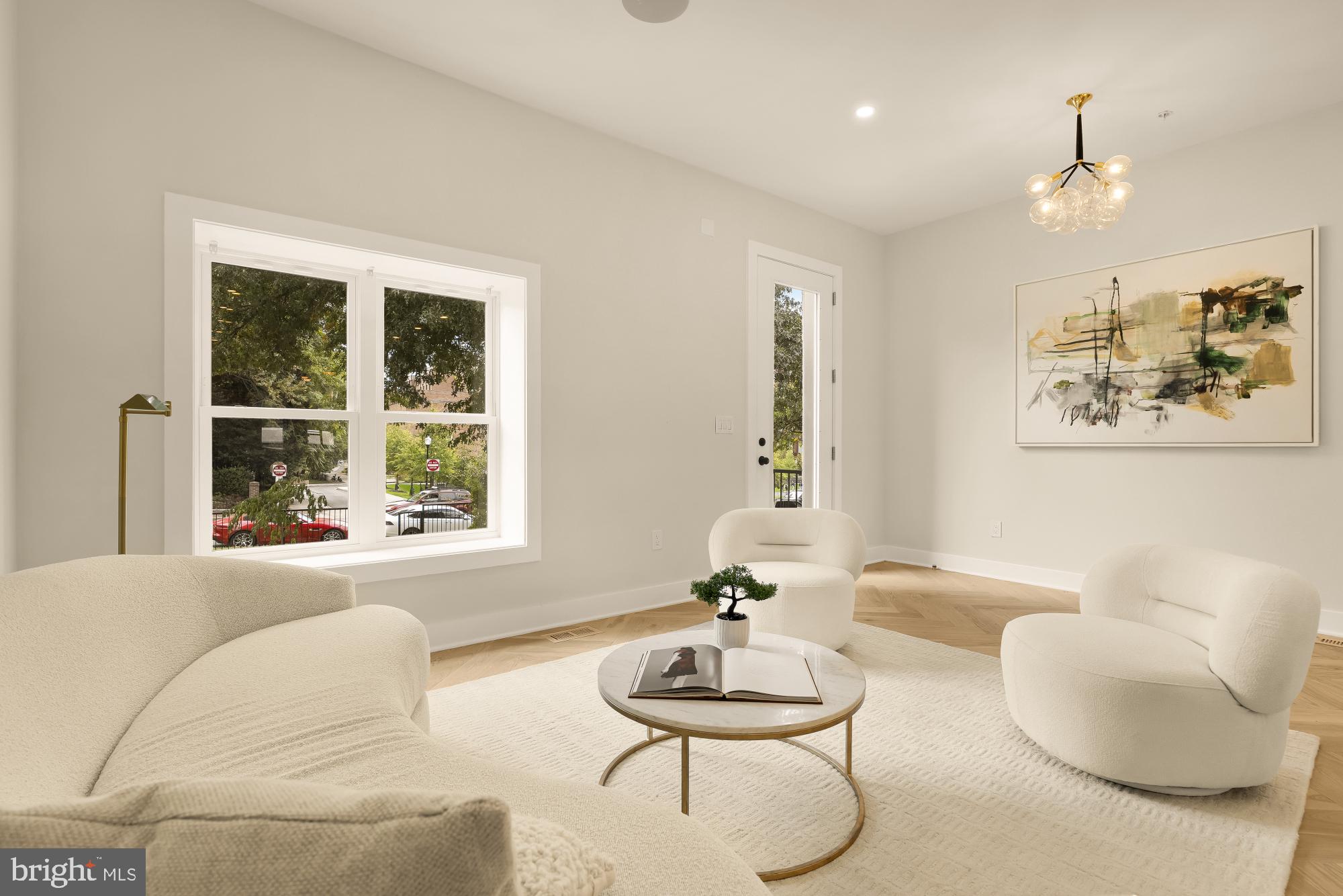 Real estate listing preview #9