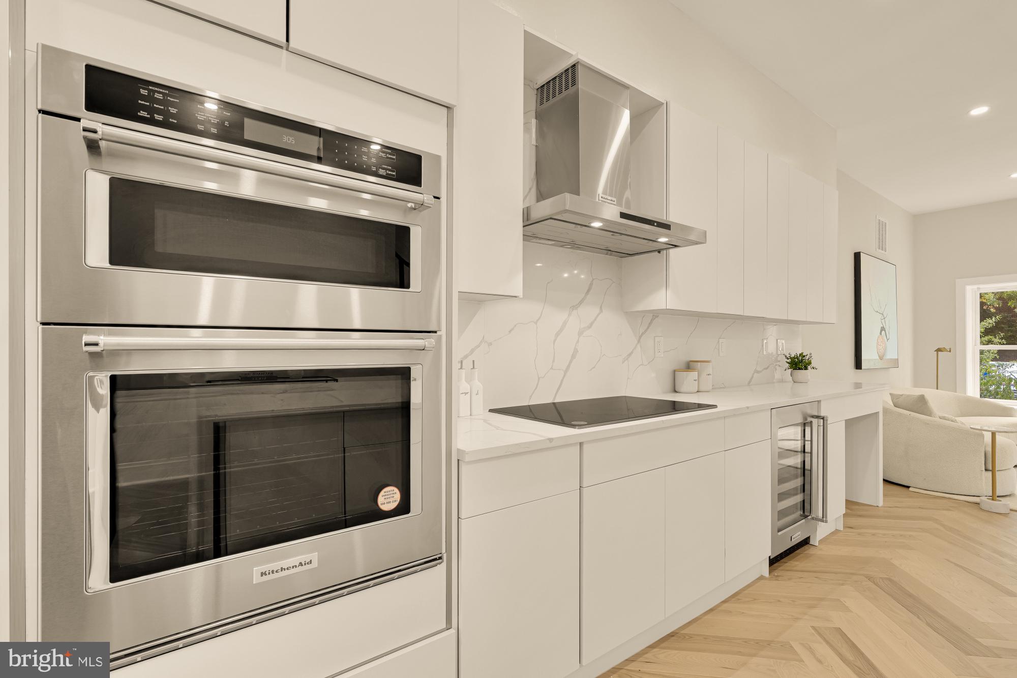 Real estate listing preview #15